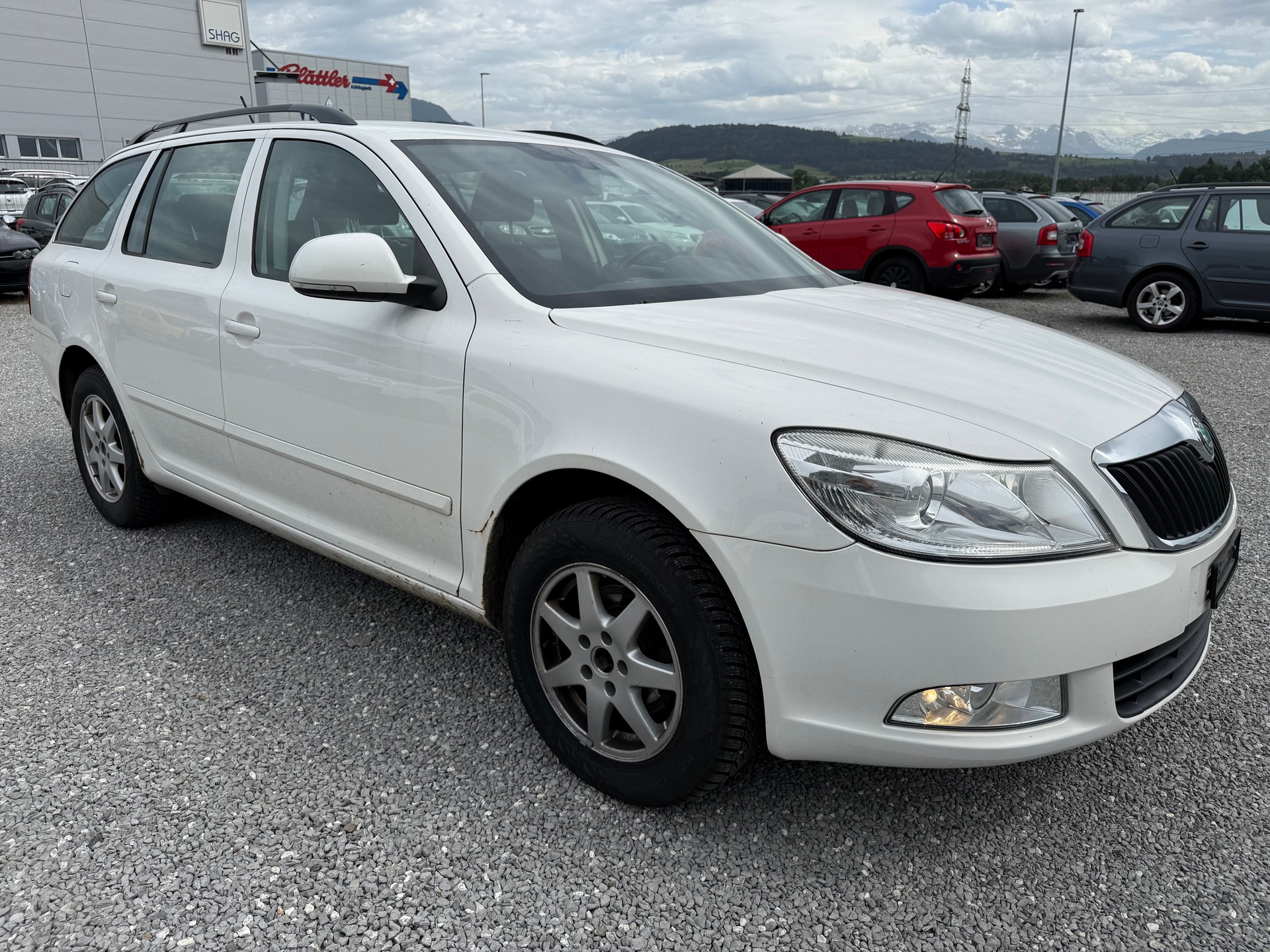 SKODA Octavia Combi 1.6 TDI Swiss Adventure 4x4-image-5