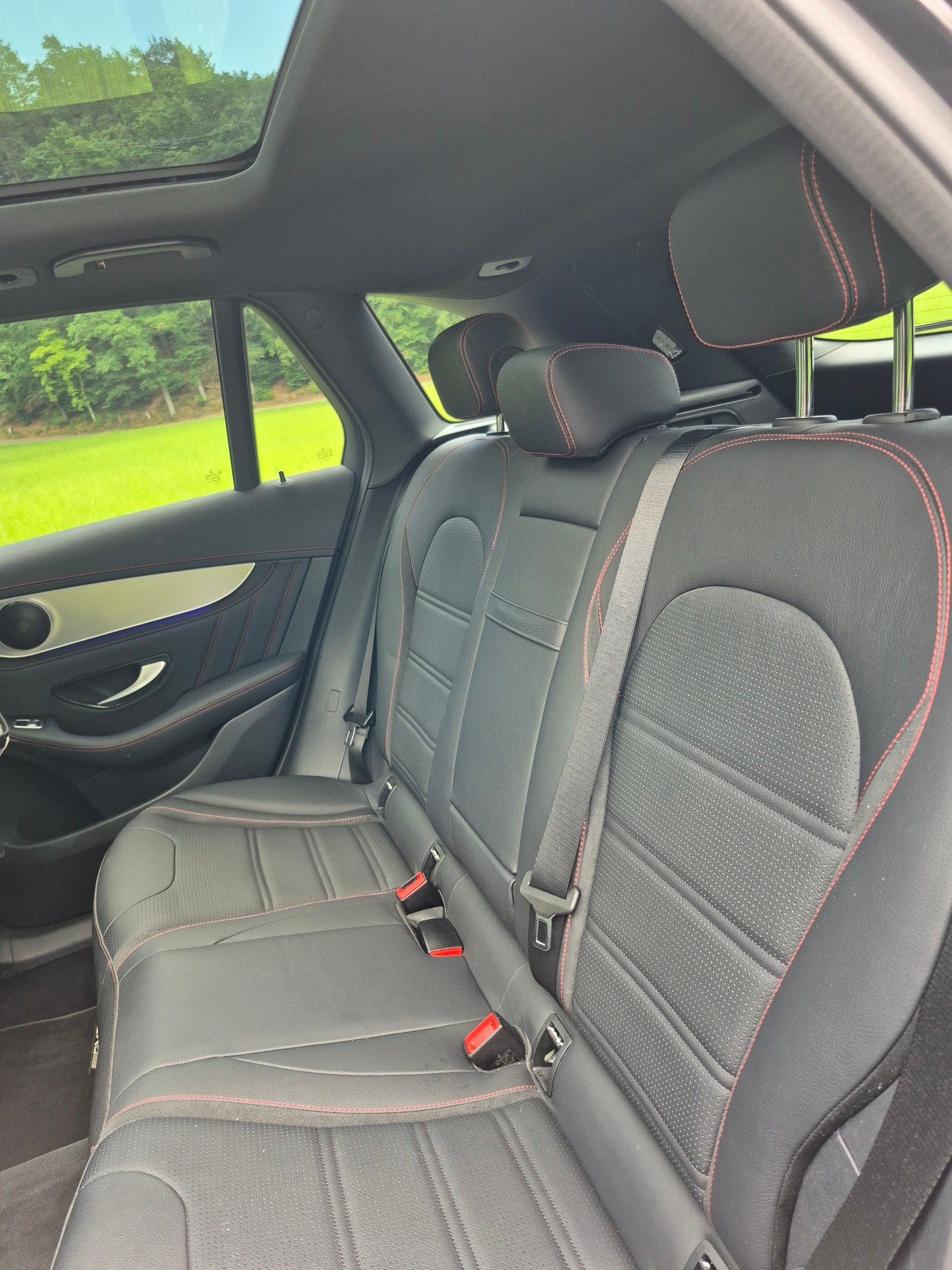 MERCEDES-BENZ GLC 220 d AMG Line 4m-image-14