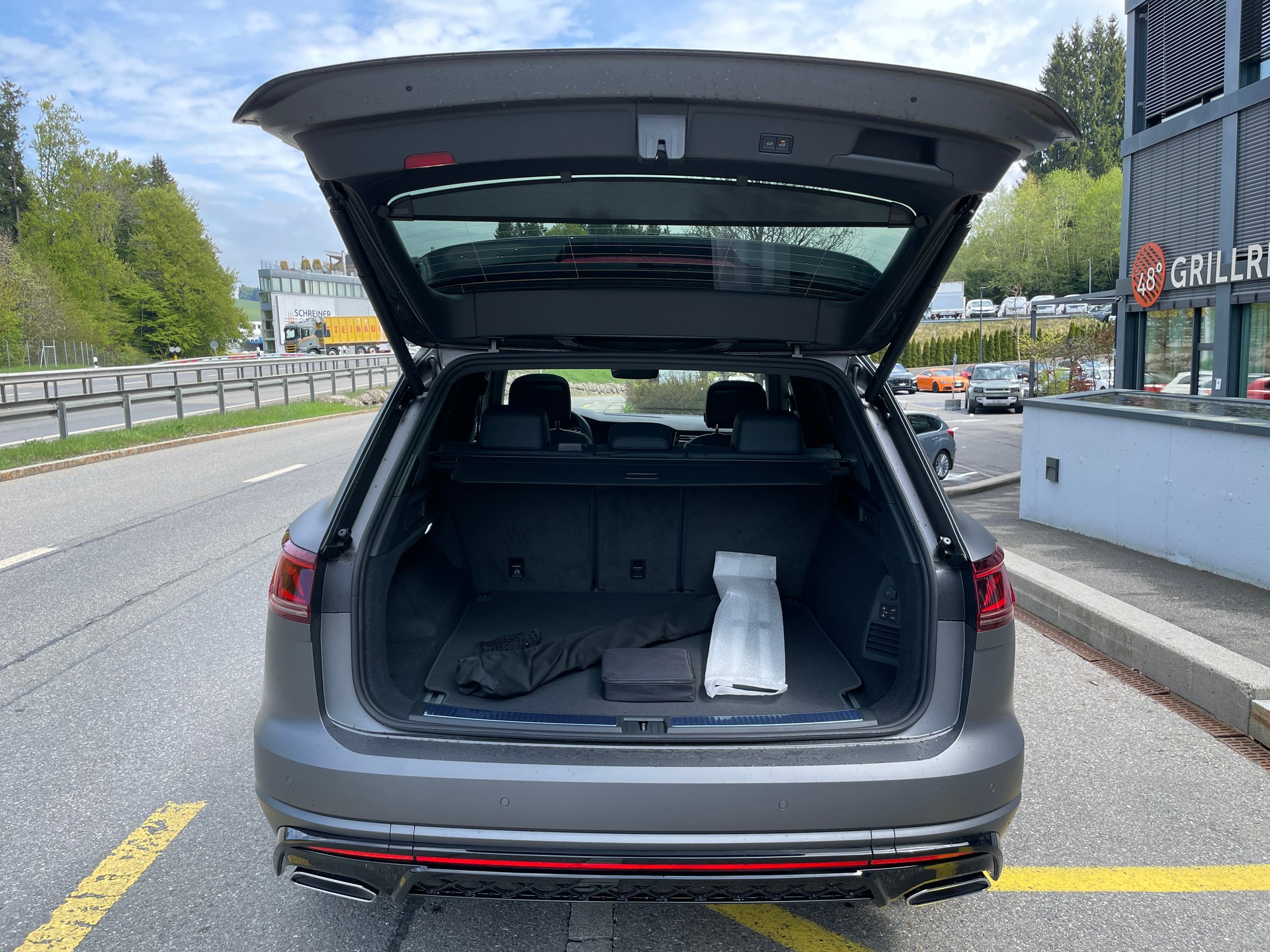 VW Touareg 3.0 TDI R-Line Final Edition Tiptronic, VOLLAUSSTATTUNG-image-7