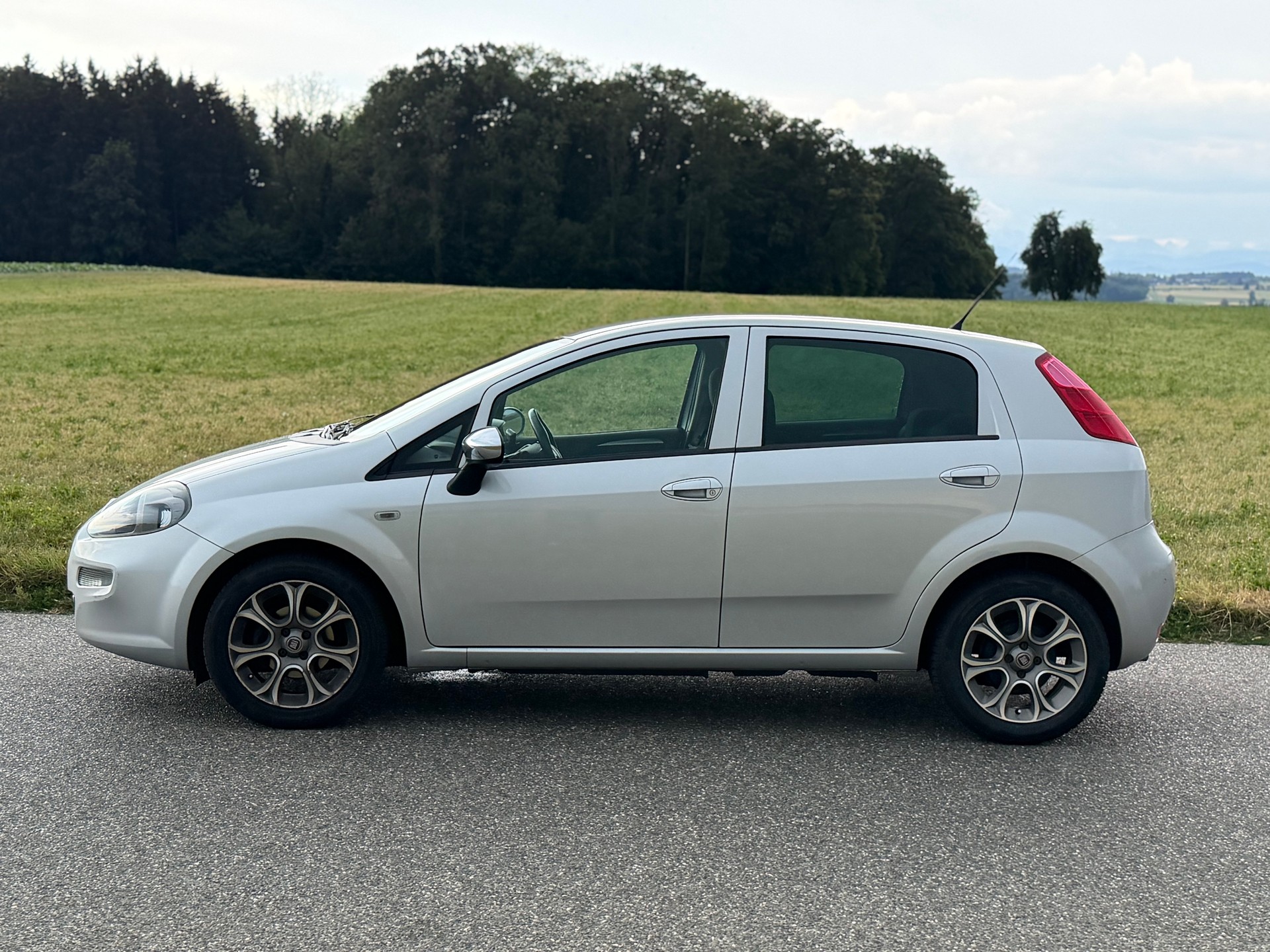 FIAT Punto 0.9 Twinair MYSTYLE | MFK | frisch Service | Klima | Bluetooth | USB | 1.Hand |-image-1