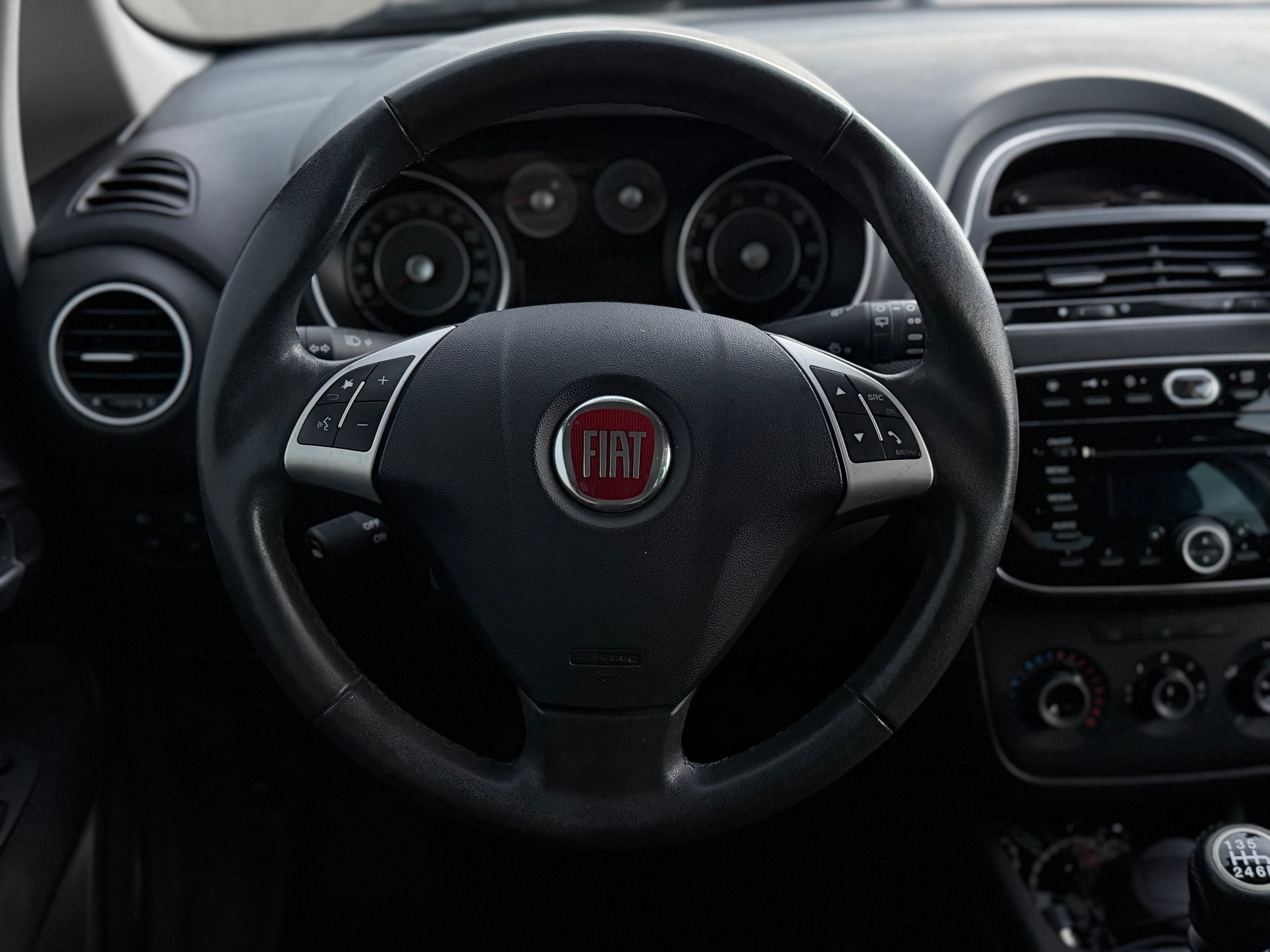 FIAT Punto 0.9 Twinair MYSTYLE | MFK | frisch Service | Klima | Bluetooth | USB | 1.Hand |-image-13