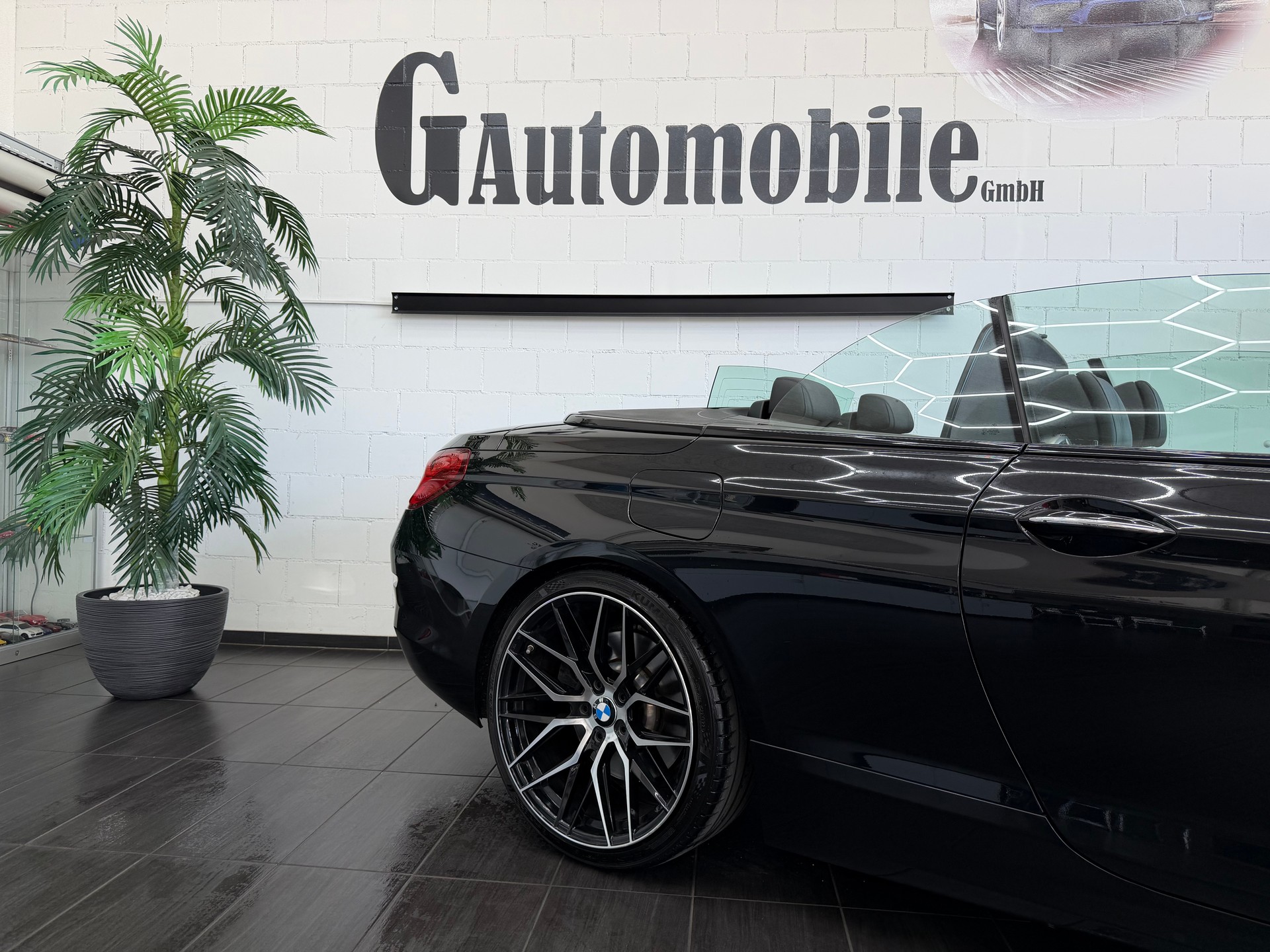 BMW 650i Cabrio-image-8