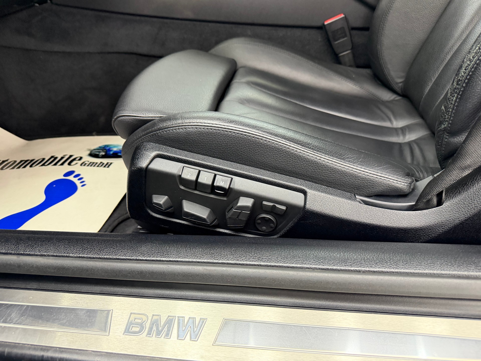 BMW 650i Cabrio-image-17