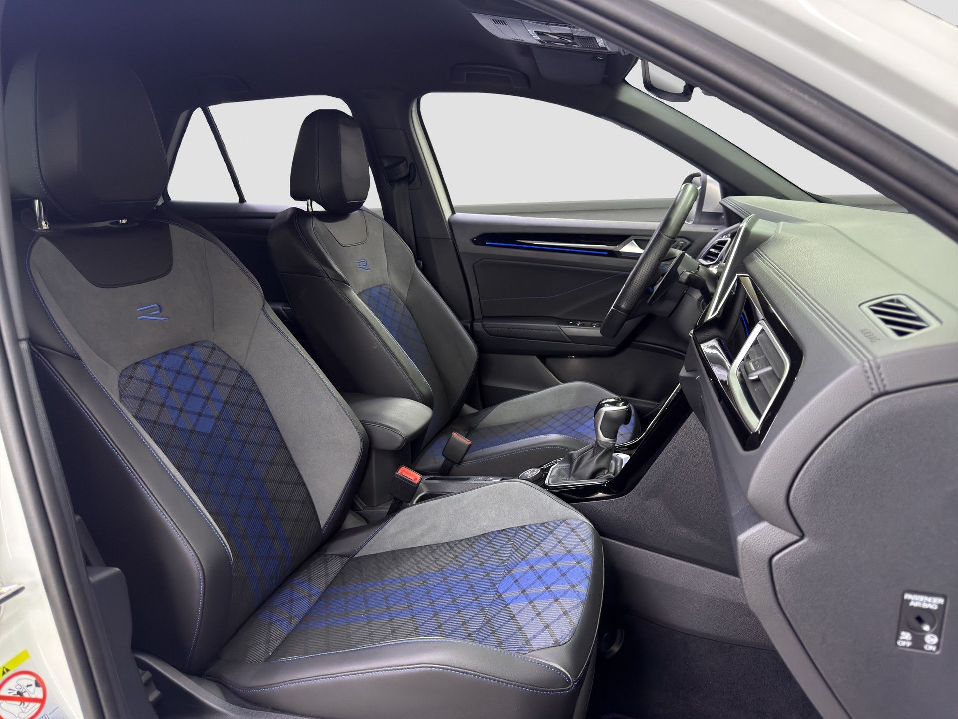 VW T-Roc 2.0 TSI R DSG 4Motion-image-13