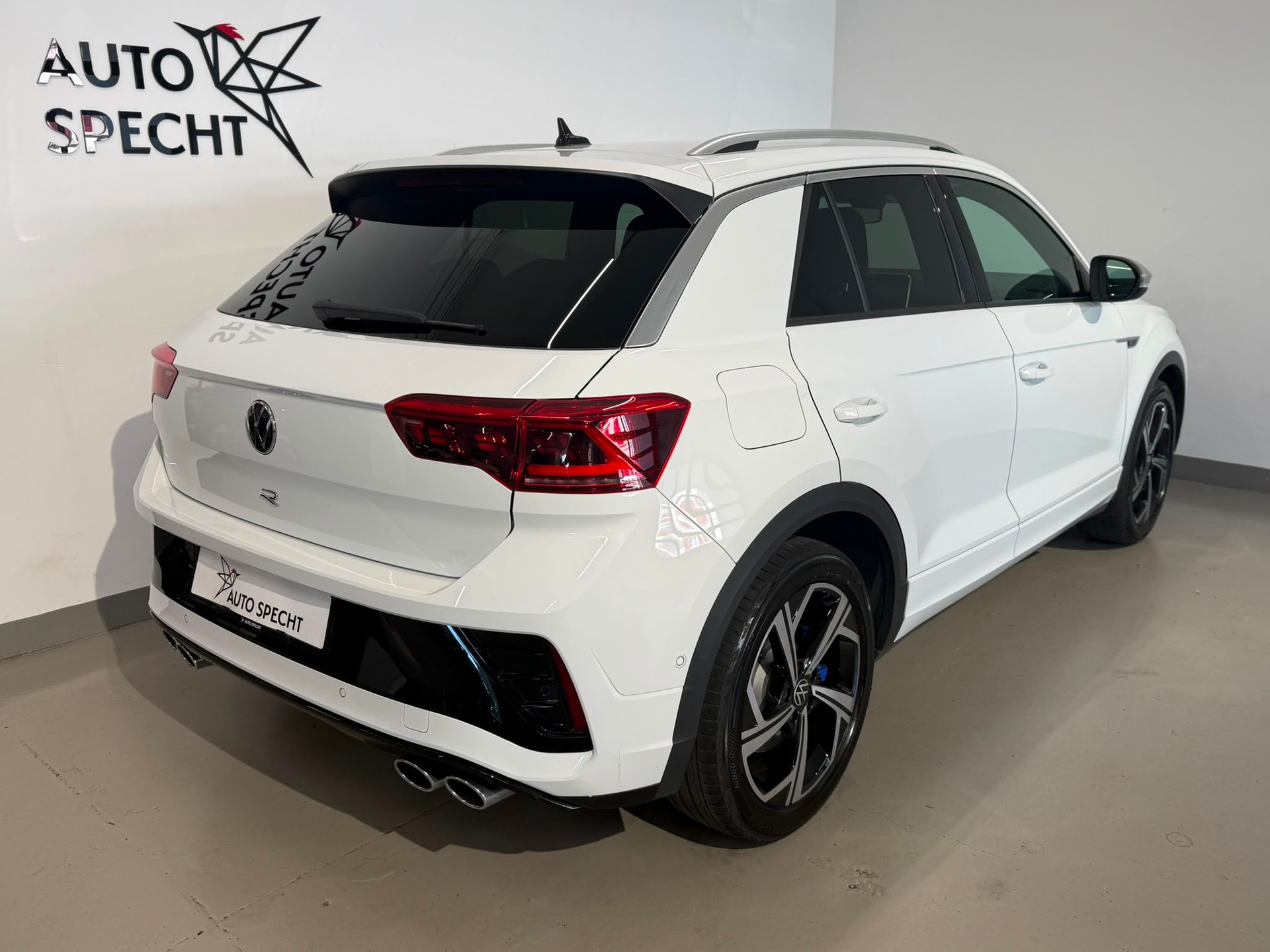 VW T-Roc 2.0 TSI R DSG 4Motion-showroom-element-3