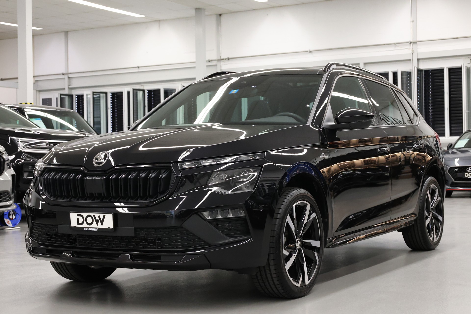 SKODA Kamiq 1.5 TSI Monte Carlo DSG-showroom-element-2