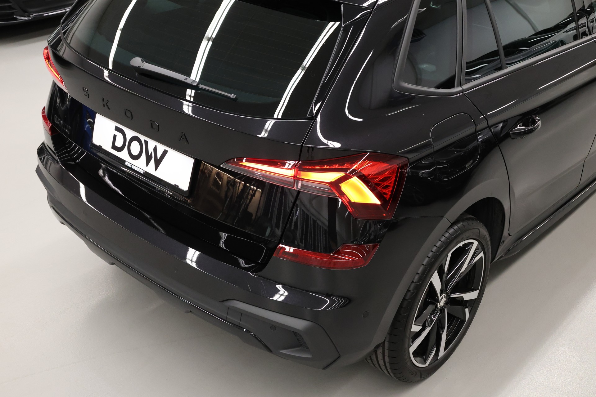 SKODA Kamiq 1.5 TSI Monte Carlo DSG-image-9