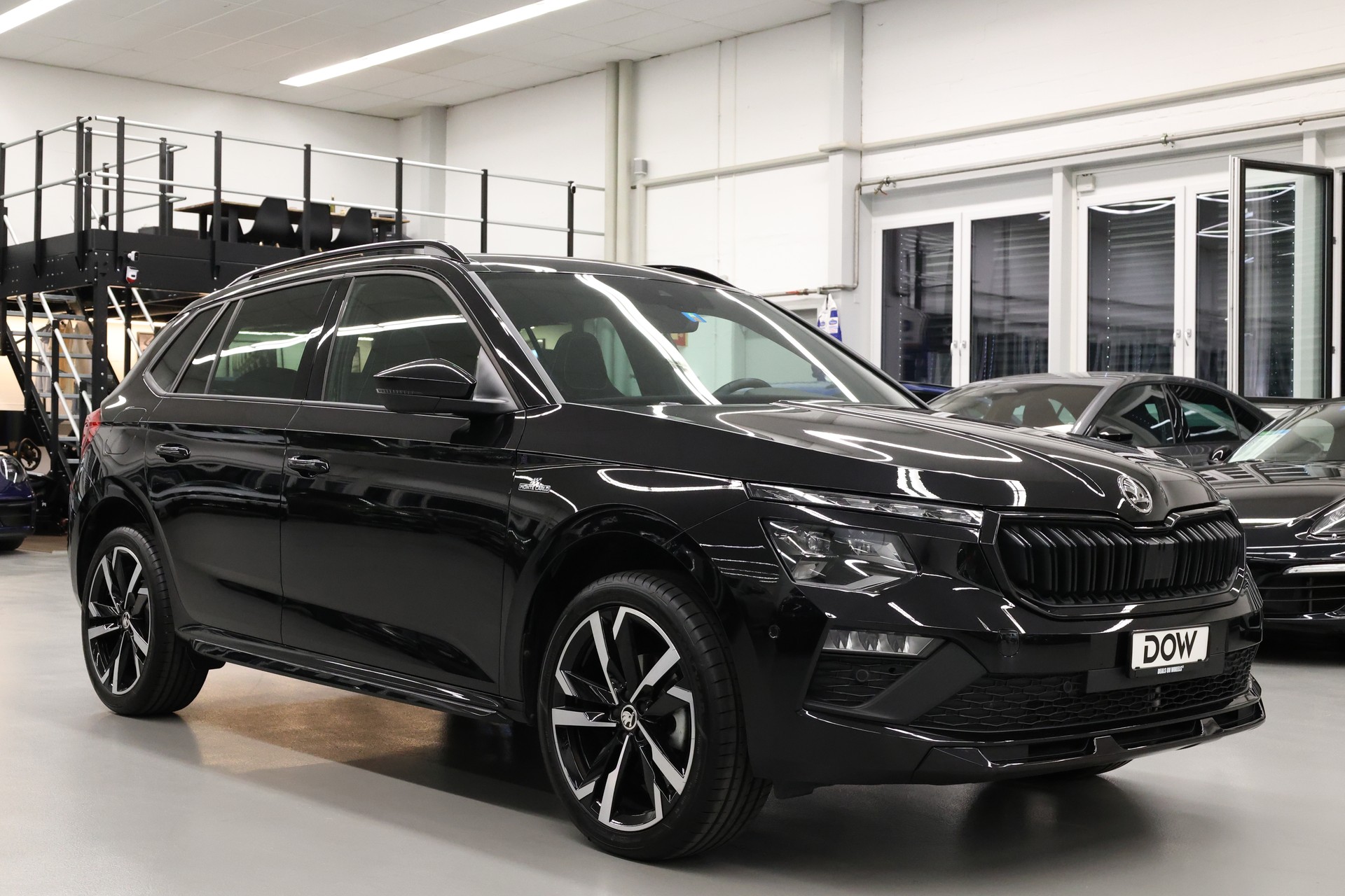SKODA Kamiq 1.5 TSI Monte Carlo DSG-showroom-element-1