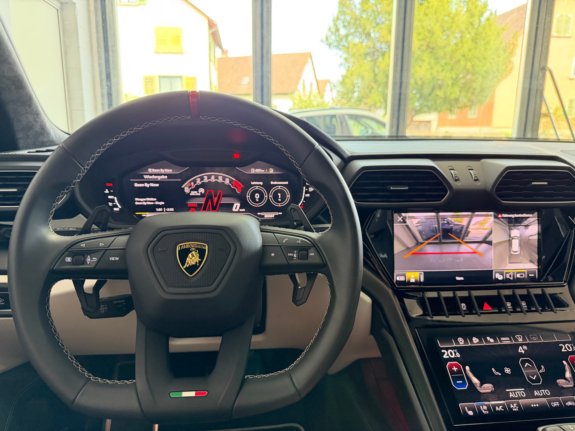 LAMBORGHINI Urus S E-Gear * GratisServ. * VIOLA MITHRAS * AKRAPOVIC * PANO * MASSAGE * B&O 3D * 360 Grad *-image-9