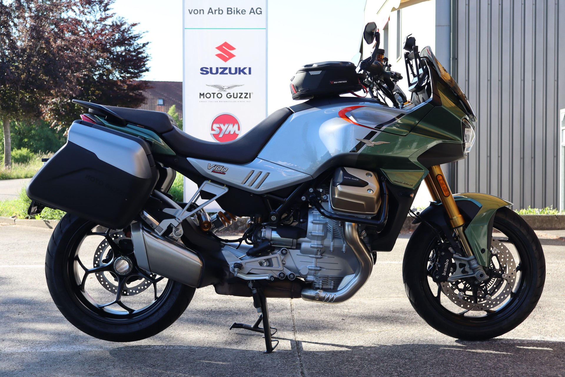 MOTO GUZZI V100 Mandello S-image-0