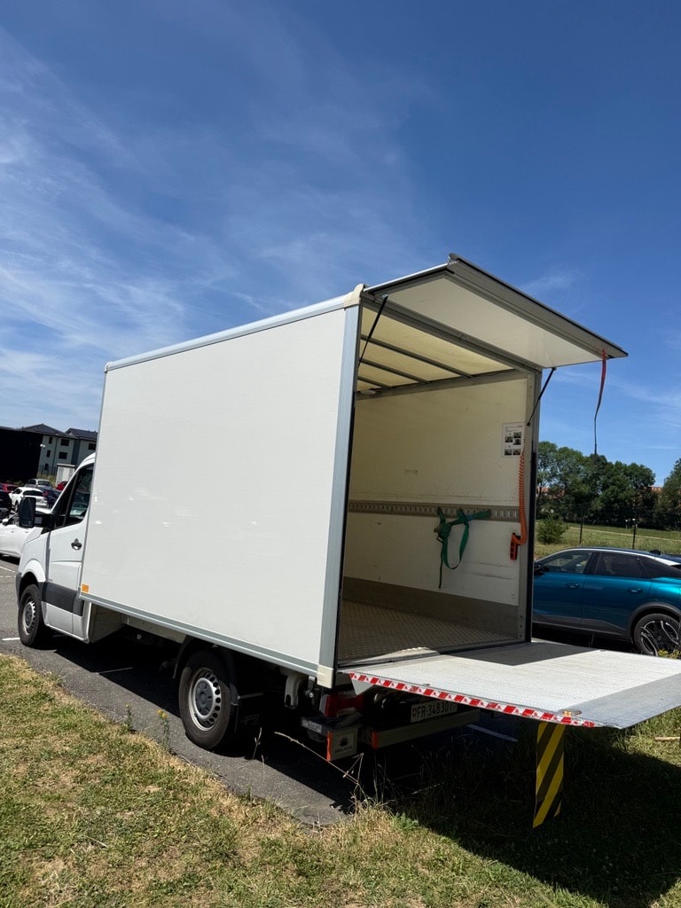 VW Crafter 35 2.0 TDI-image-2