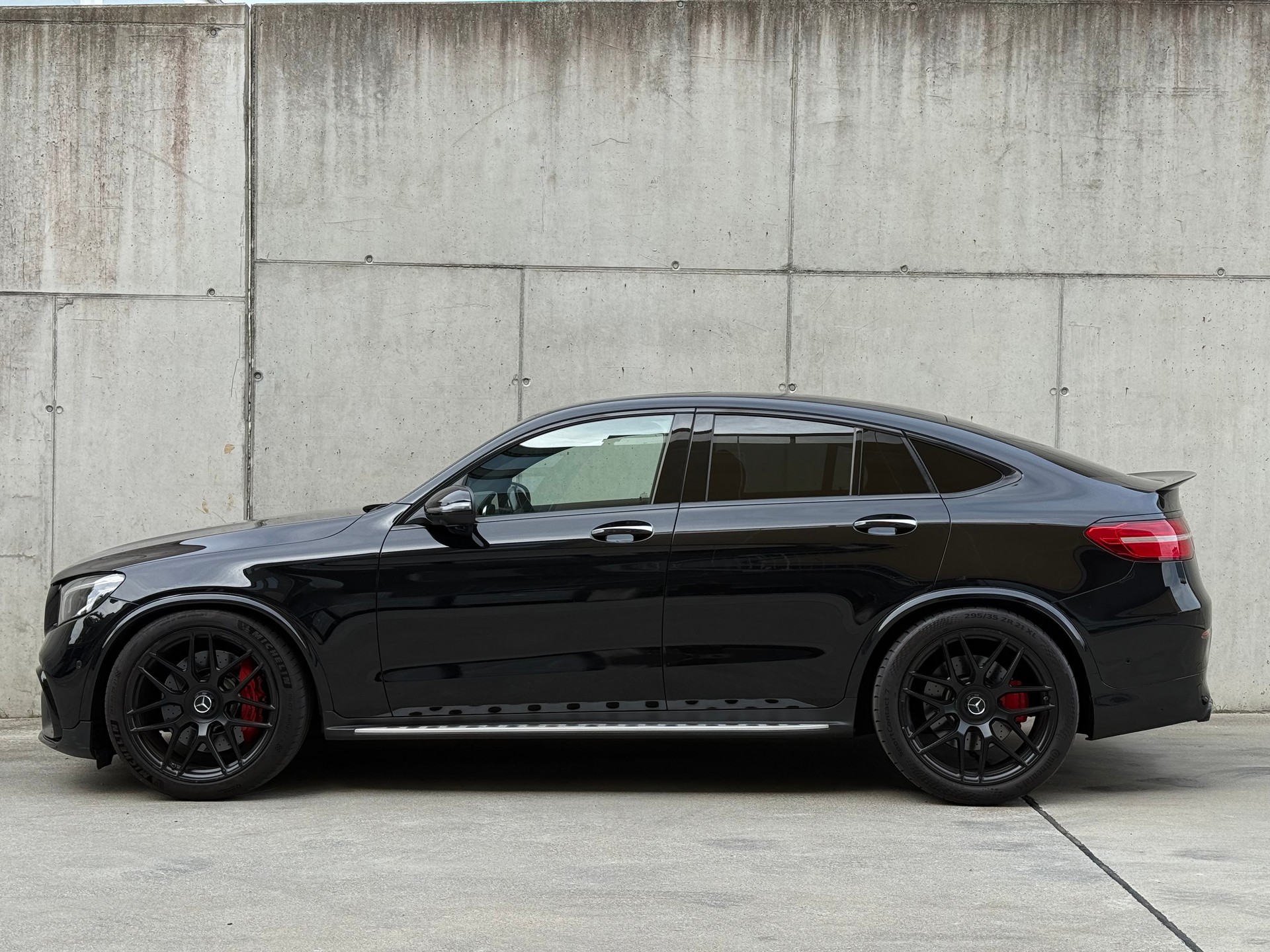 MERCEDES-BENZ GLC Coupé 63 S AMG 4Matic+ 9G-Tronic-showroom-element-1