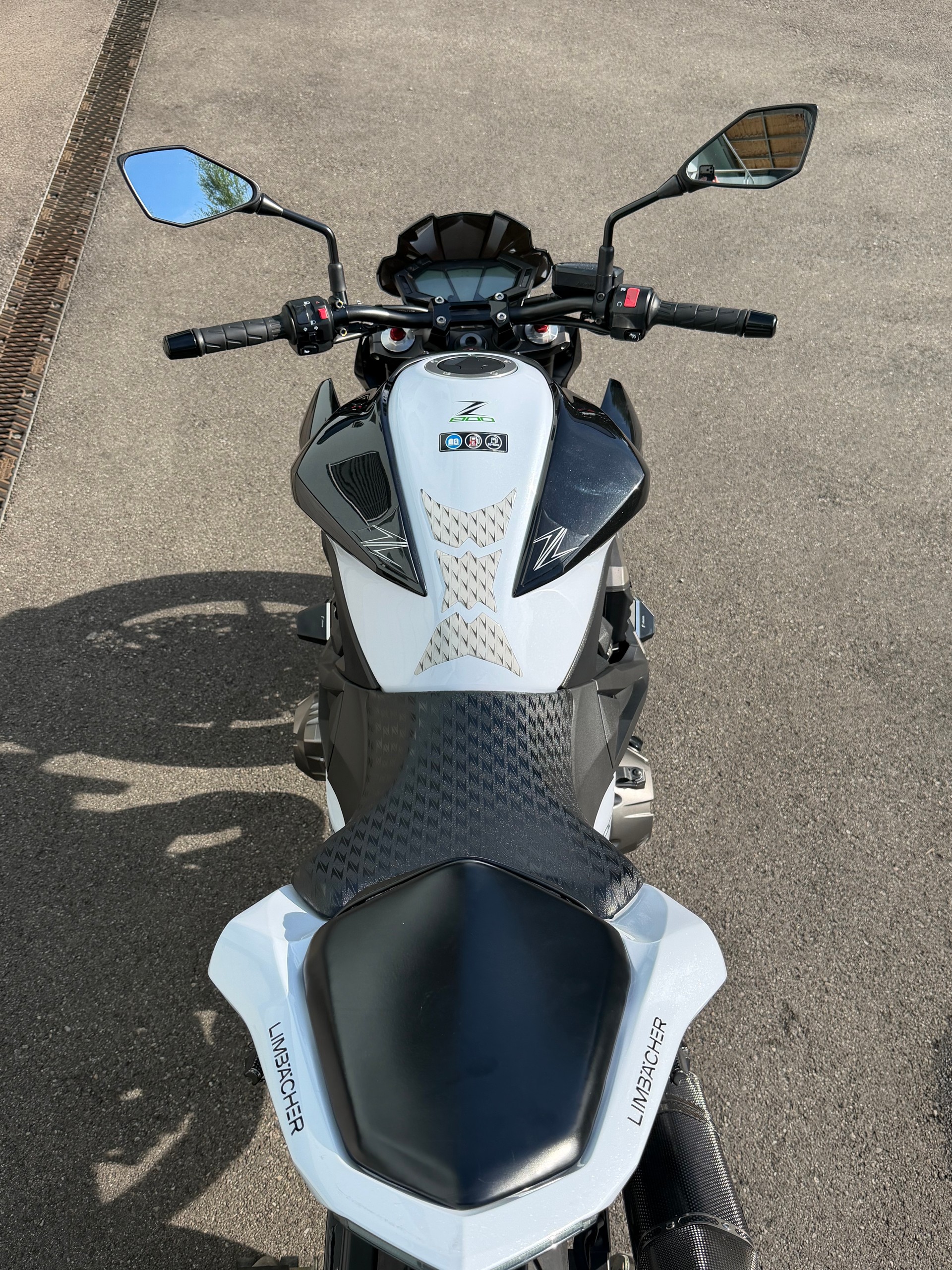KAWASAKI Z 800-image-3