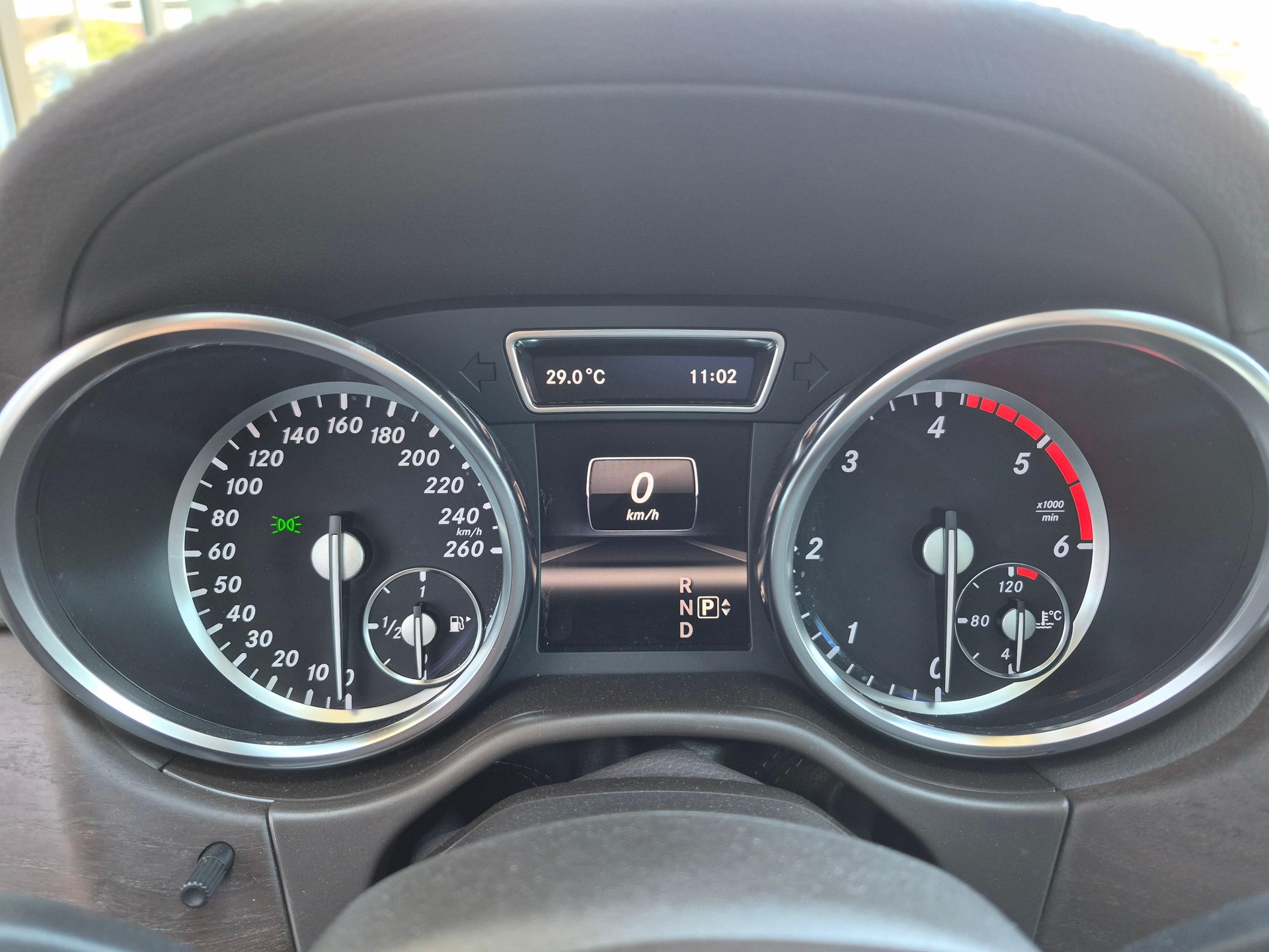 MERCEDES-BENZ ML 350 CDI BlueTec-image-12