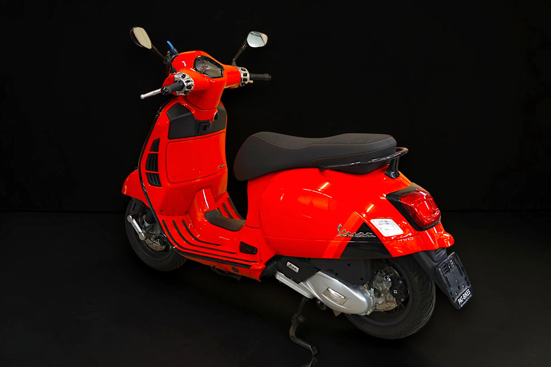 PIAGGIO Vespa GTS 125 Super Sport ABS-image-5