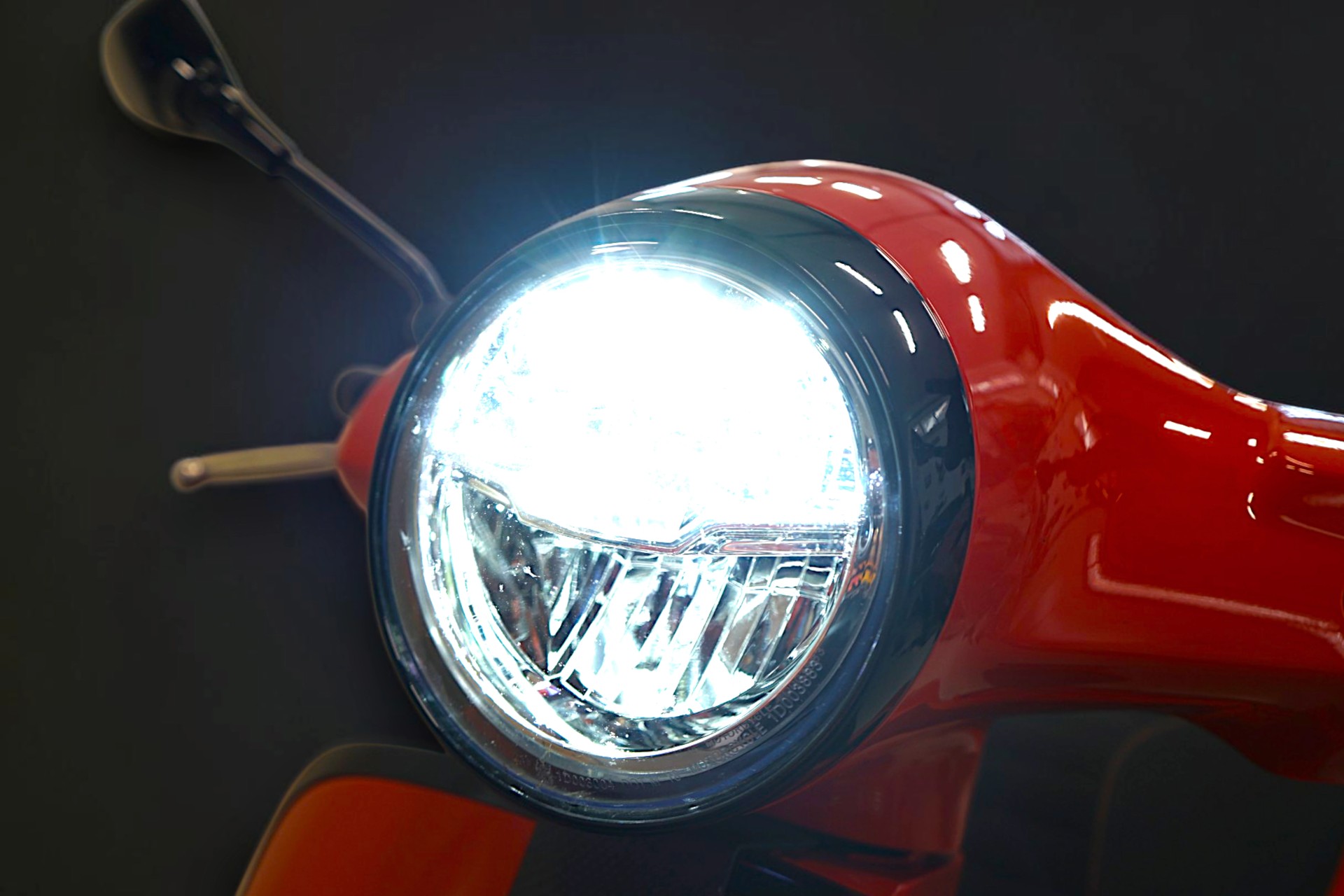 PIAGGIO Vespa GTS 125 Super Sport ABS-image-12