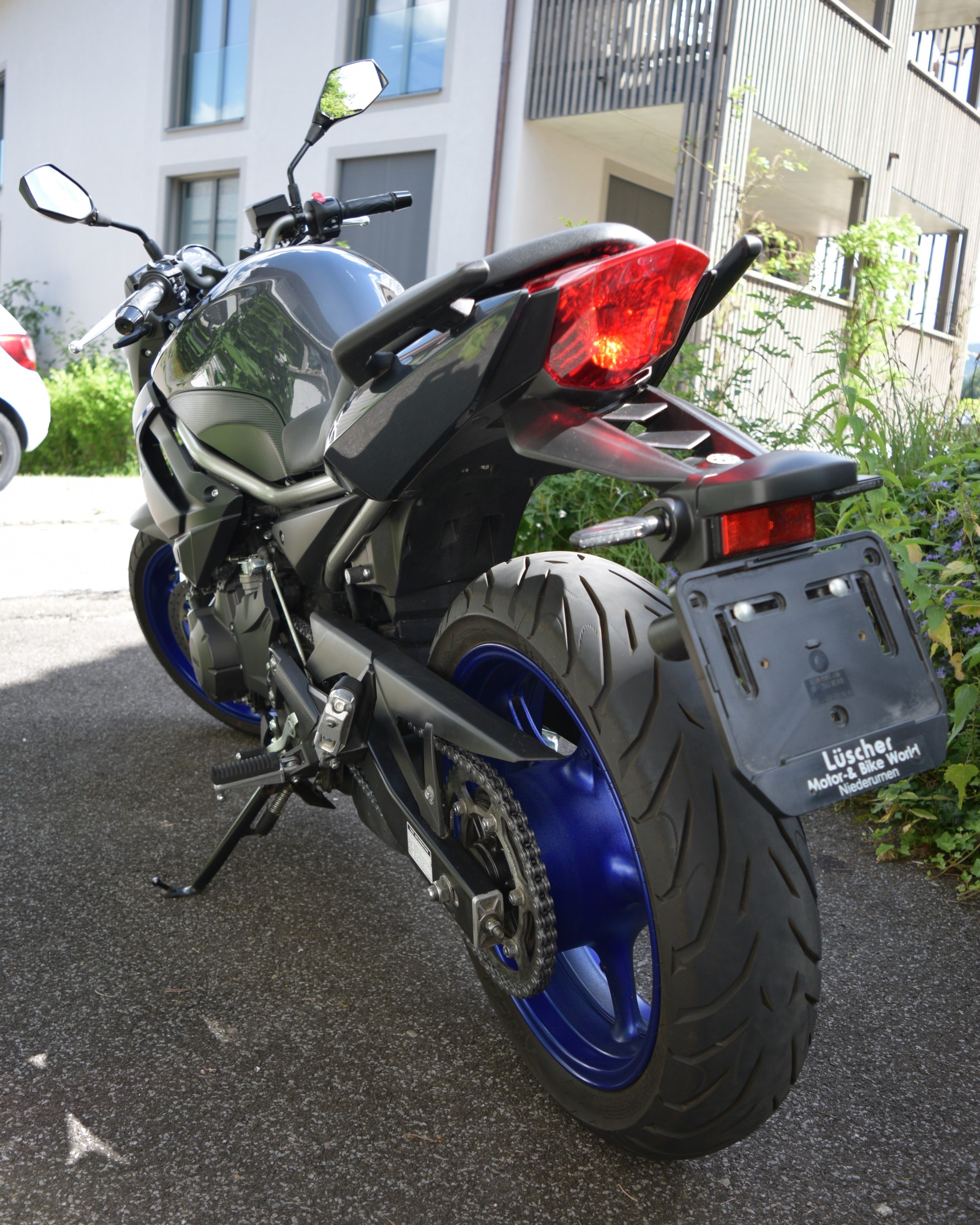 YAMAHA XJ6NA-image-5