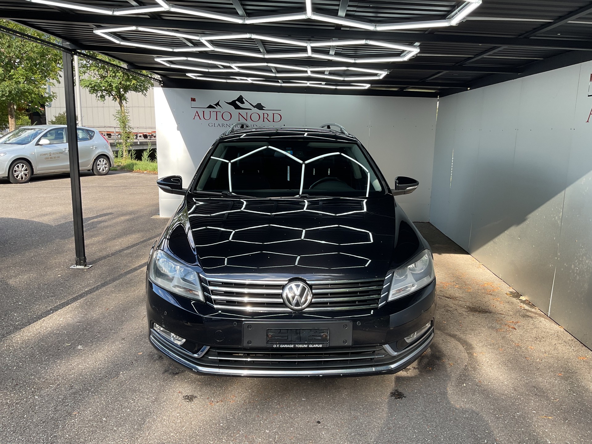 VW Passat Variant 2.0 TDI BMT Highline DSG-showroom-element-1
