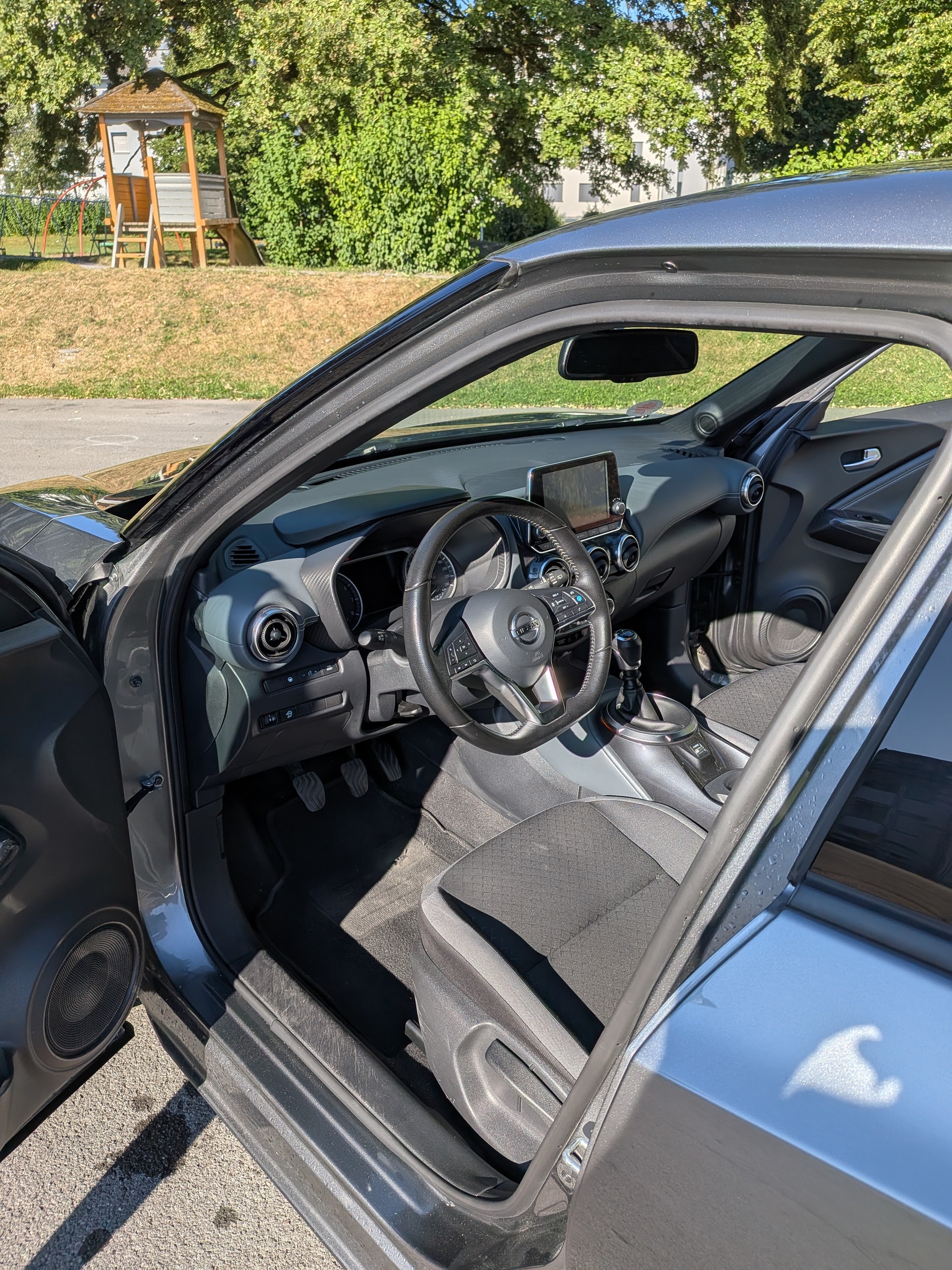 NISSAN 1.0 DIG-T N-Connecta-image-5