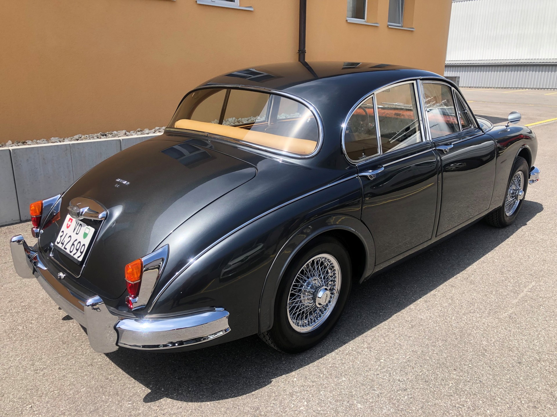 JAGUAR MK 2-image-1