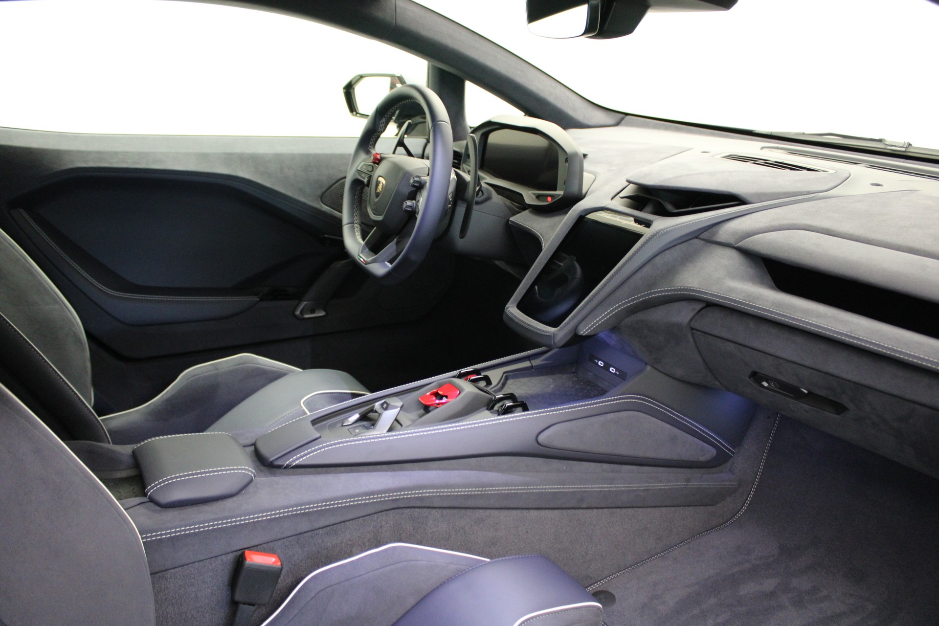 LAMBORGHINI Temerario HPEV-image-5