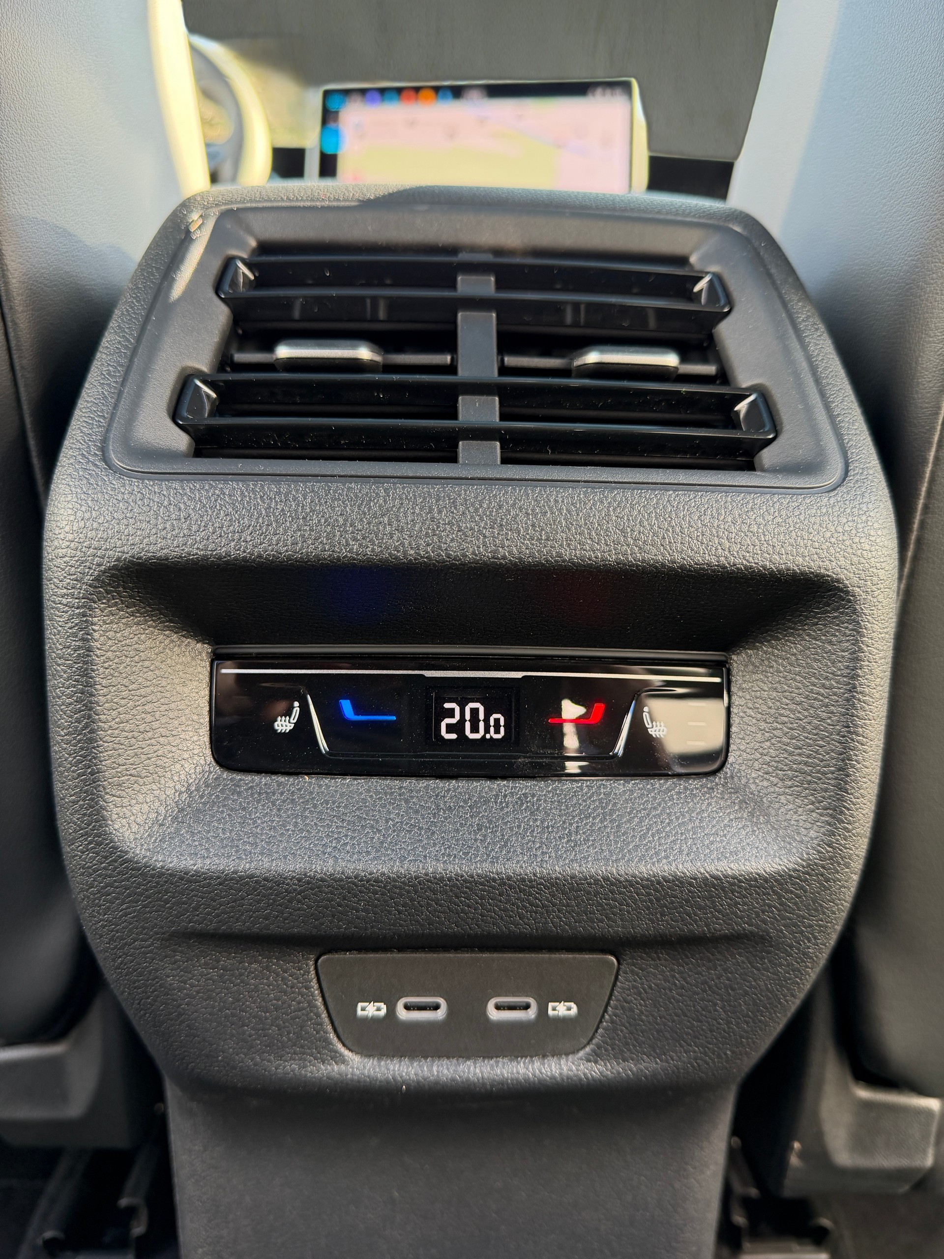 VW Tiguan 2.0 TSI DSG R-Line 4Motion-image-13