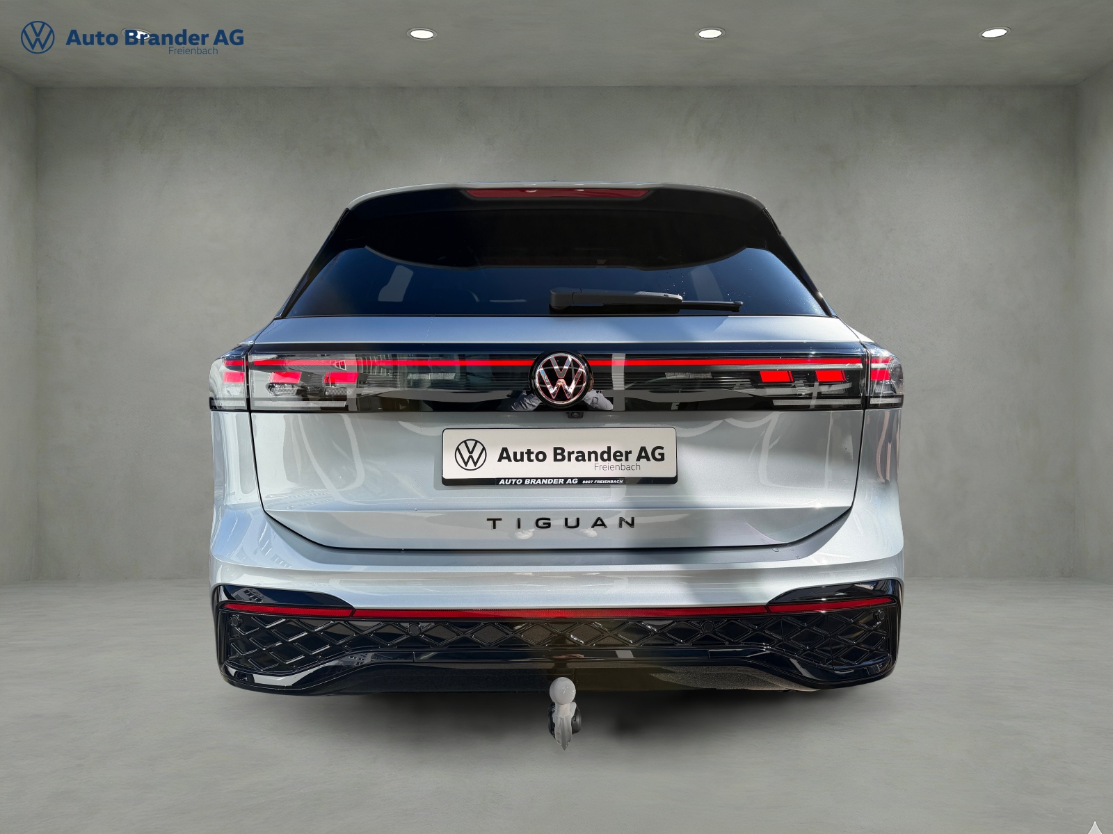 VW Tiguan 2.0 TSI DSG R-Line 4Motion-image-4