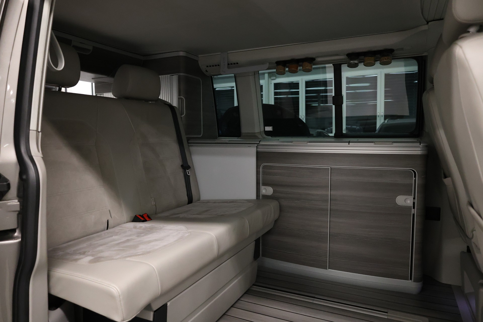 VW T6 California 3000 2.0 TDI 204 Ocean Ed. DSG 4m-image-21