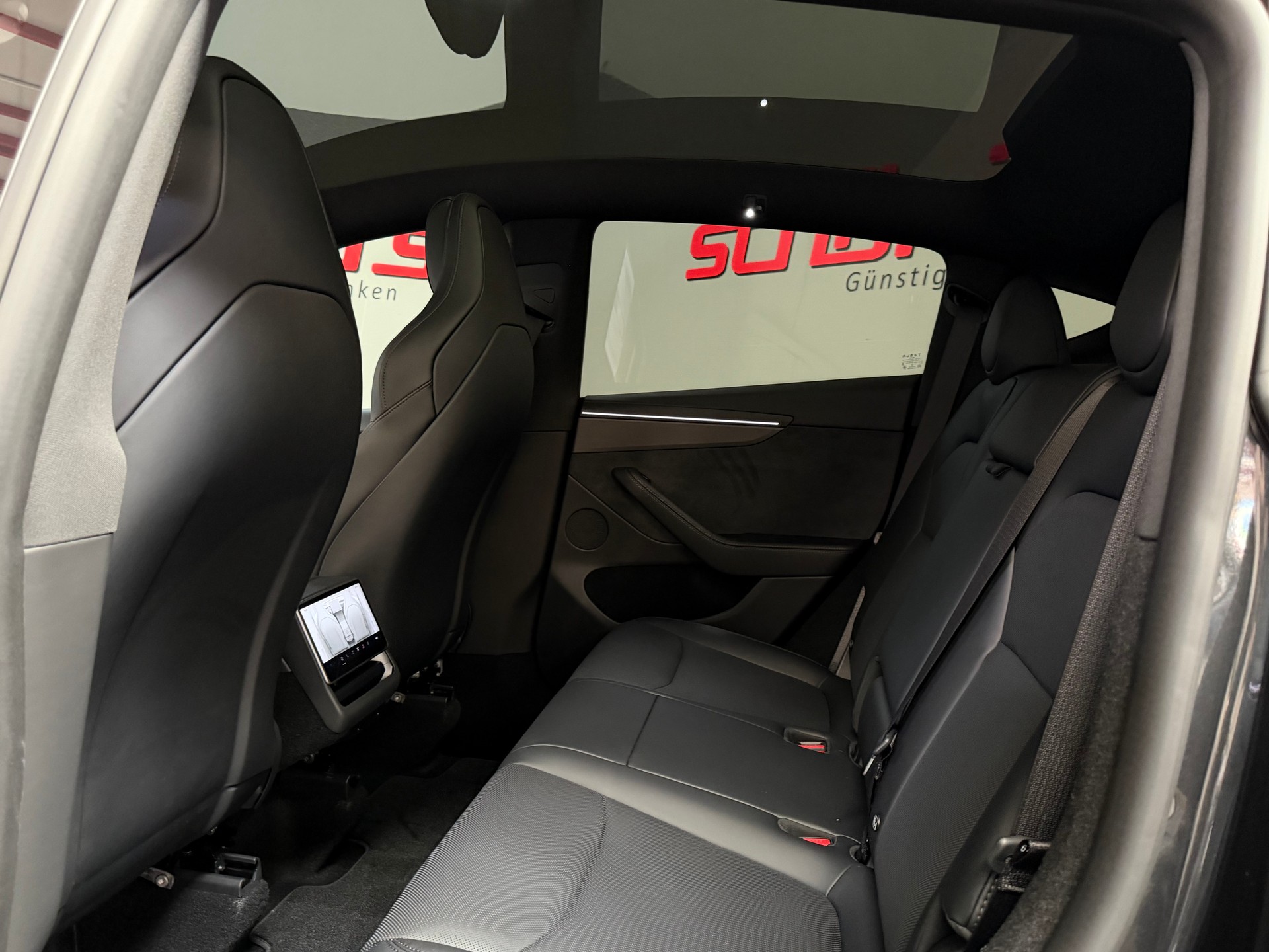 TESLA Model Y Performance AHK-image-15