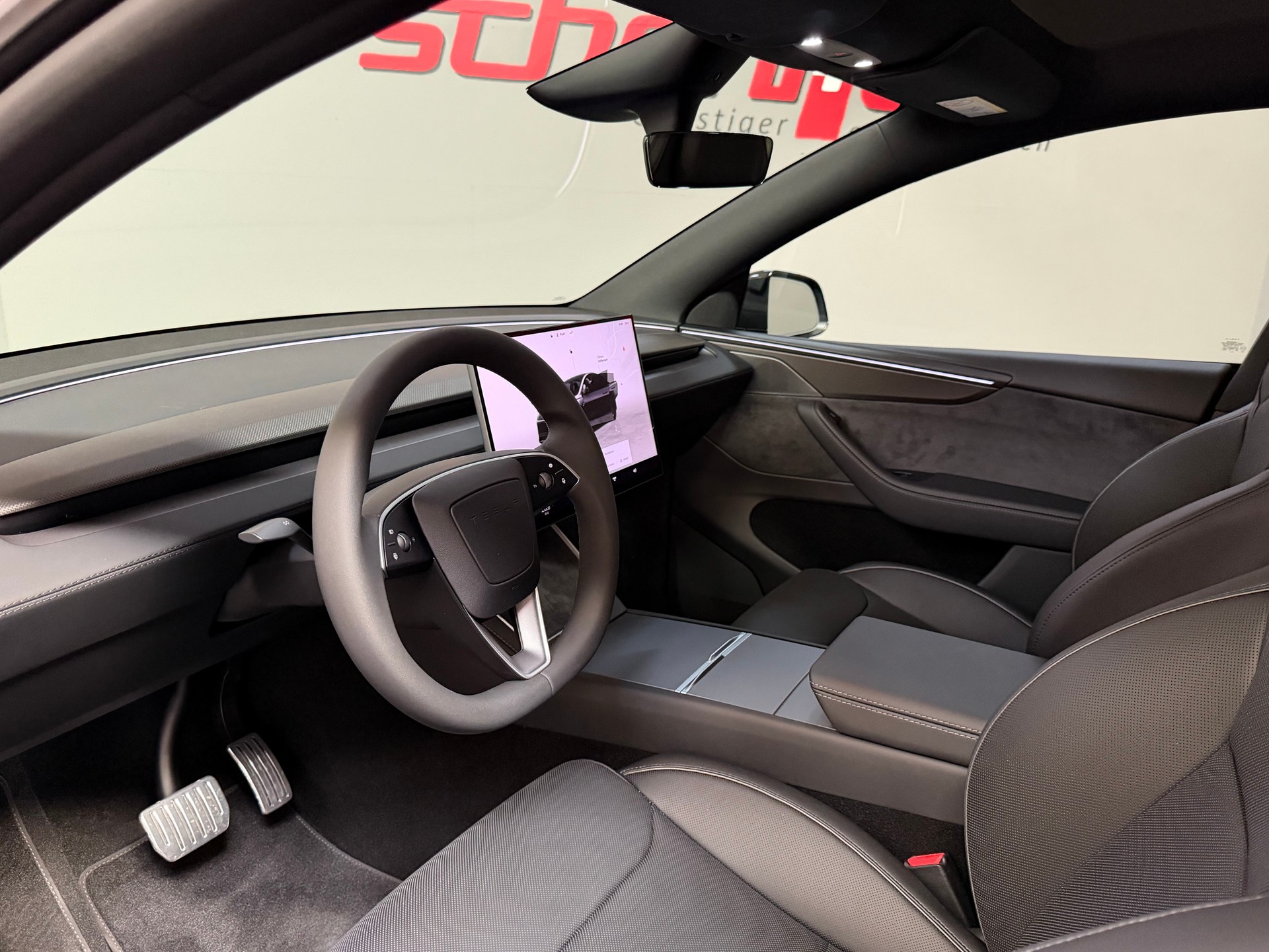 TESLA Model Y Performance AHK-image-14