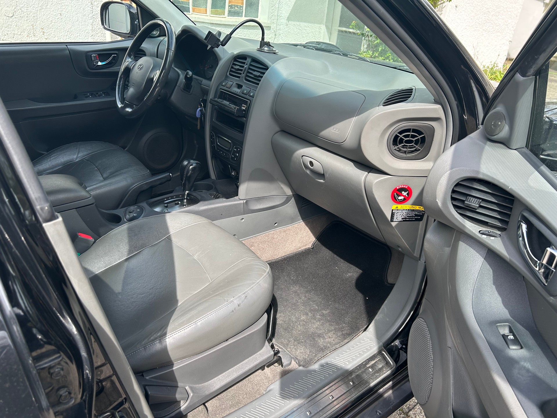 HYUNDAI Santa Fe 2.7 V6 GLS-image-14