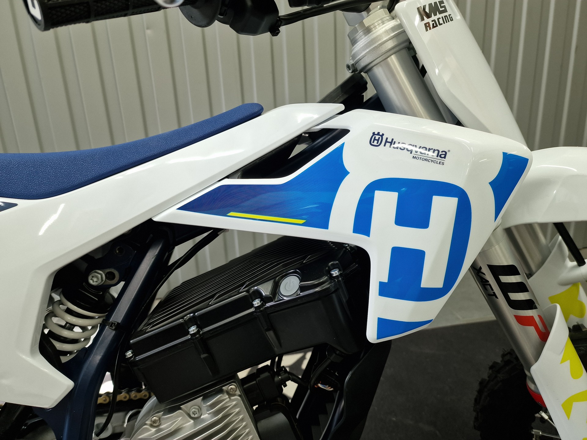 HUSQVARNA EE 3-image-3