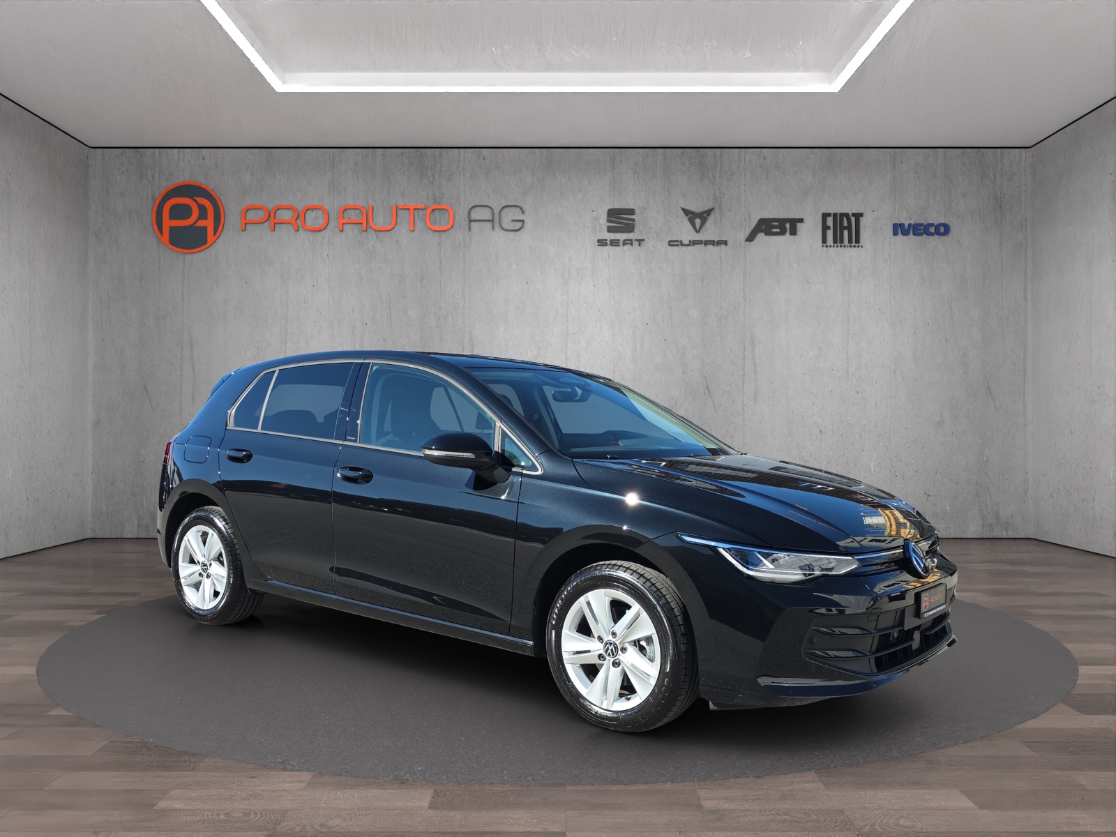 VW Golf 1.5 TSI Basis-image-6