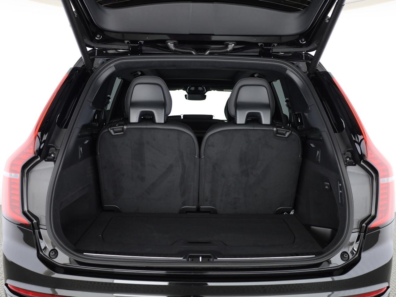 VOLVO XC90 2.0 T8 TE Black Edition eAWD-image-13