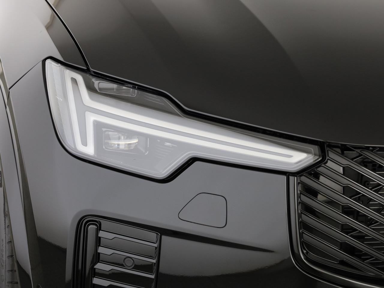 VOLVO XC90 2.0 T8 TE Black Edition eAWD-image-14