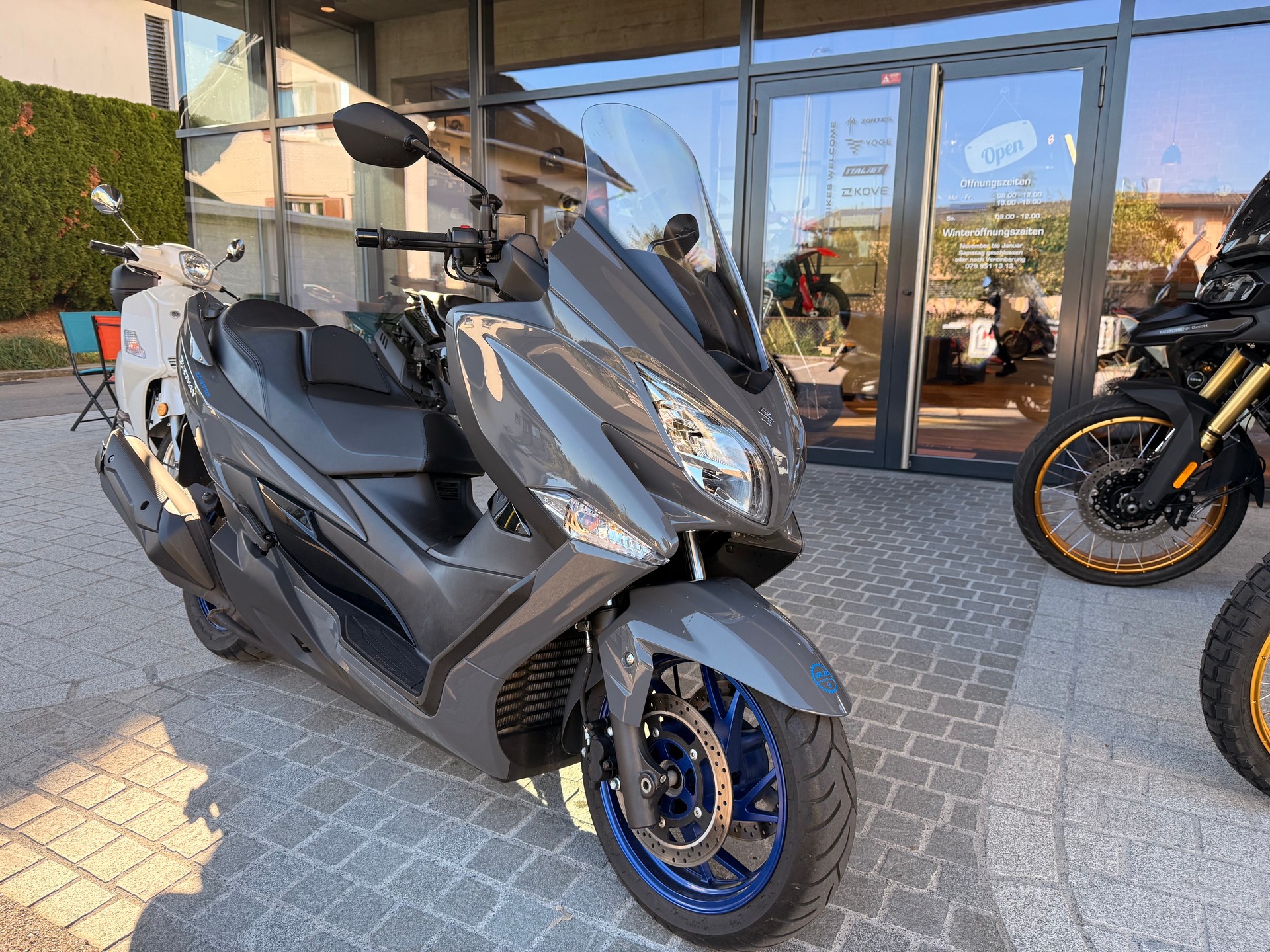 SUZUKI AN 400 Burgman ABS-image-1