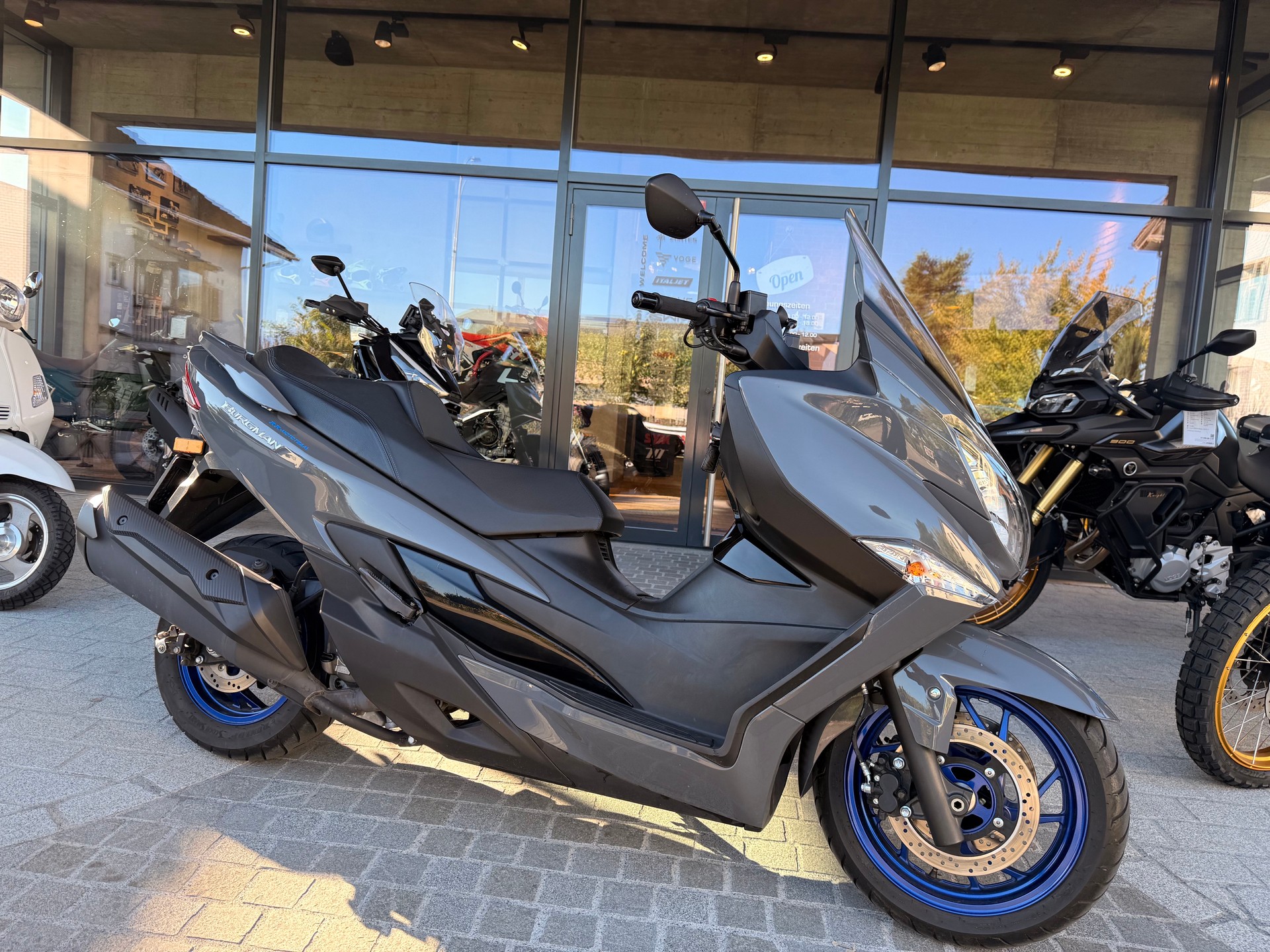 SUZUKI AN 400 Burgman ABS-image-3