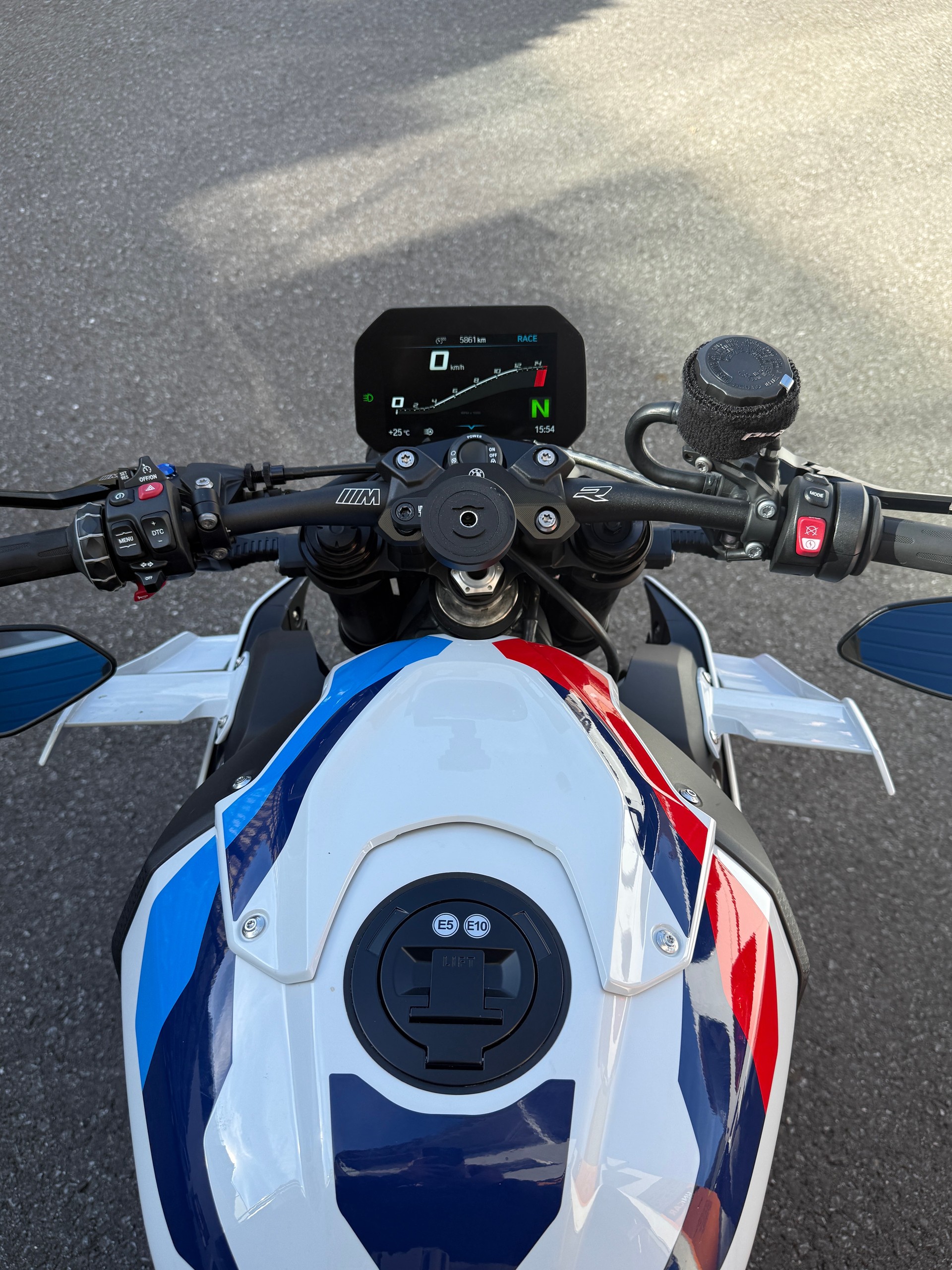 BMW M 1000 R-image-6