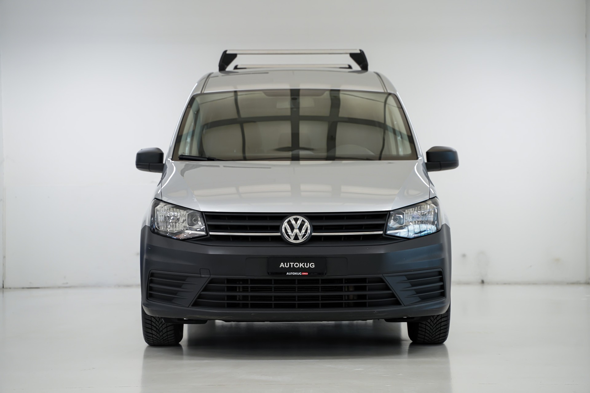 VW Caddy Maxi 2.0TDI BlueMotion Technology-showroom-element-1