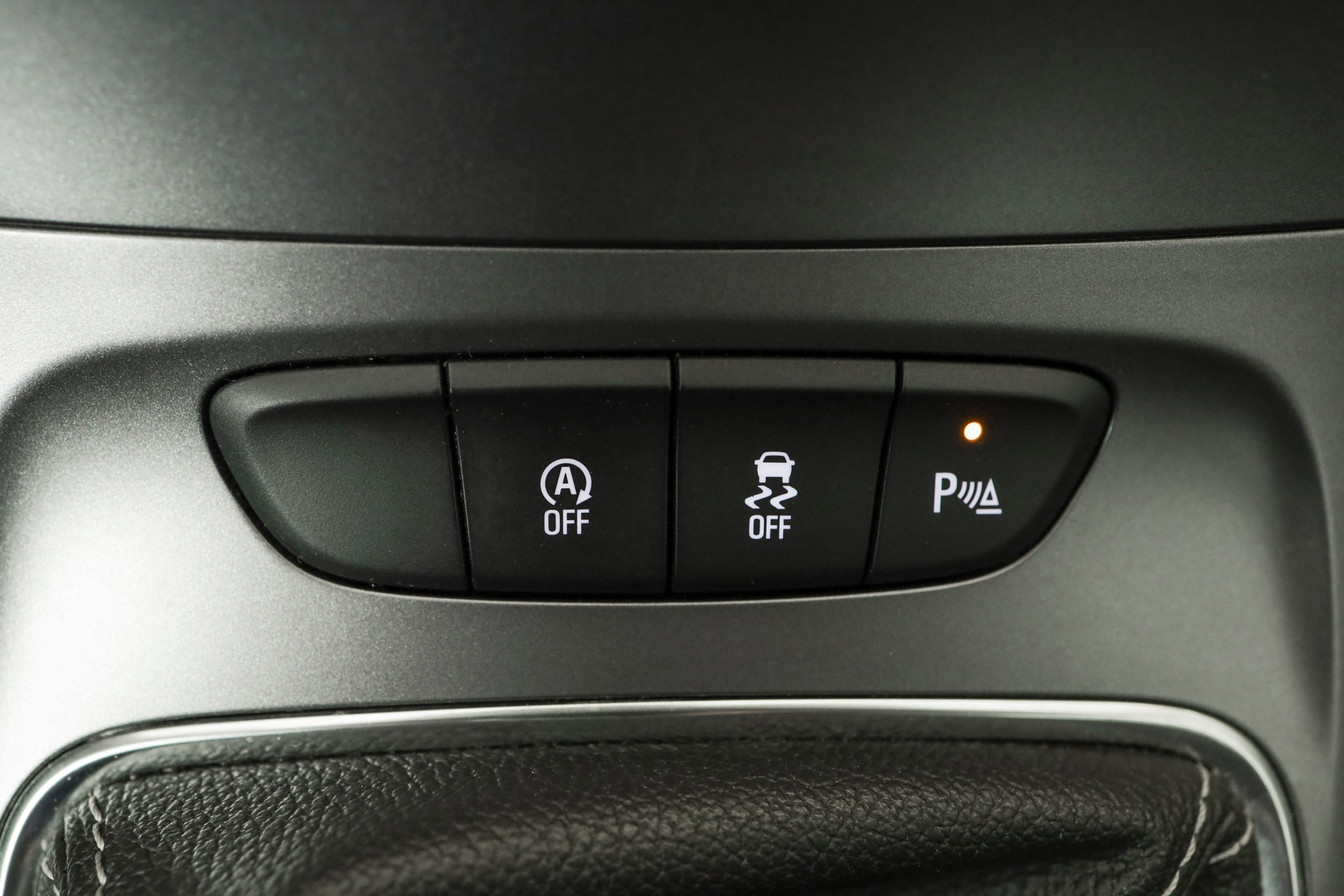 OPEL Astra 1.2i Turbo Edition • 145 ch • Siège ergonomique AGR • Apple CarPlay-image-21
