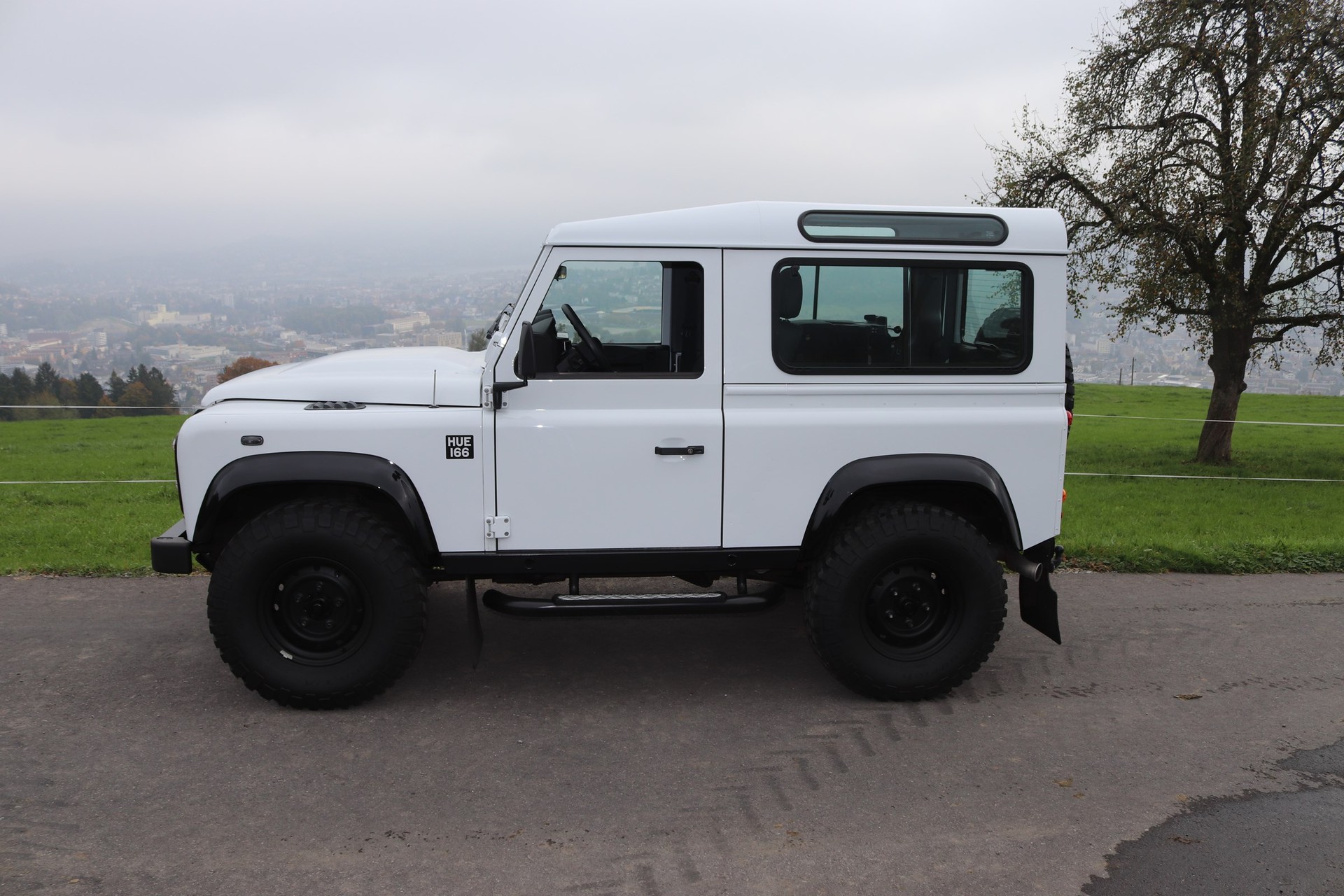 LAND ROVER Defender 90 2.2 TD4 Station Wagon SE
