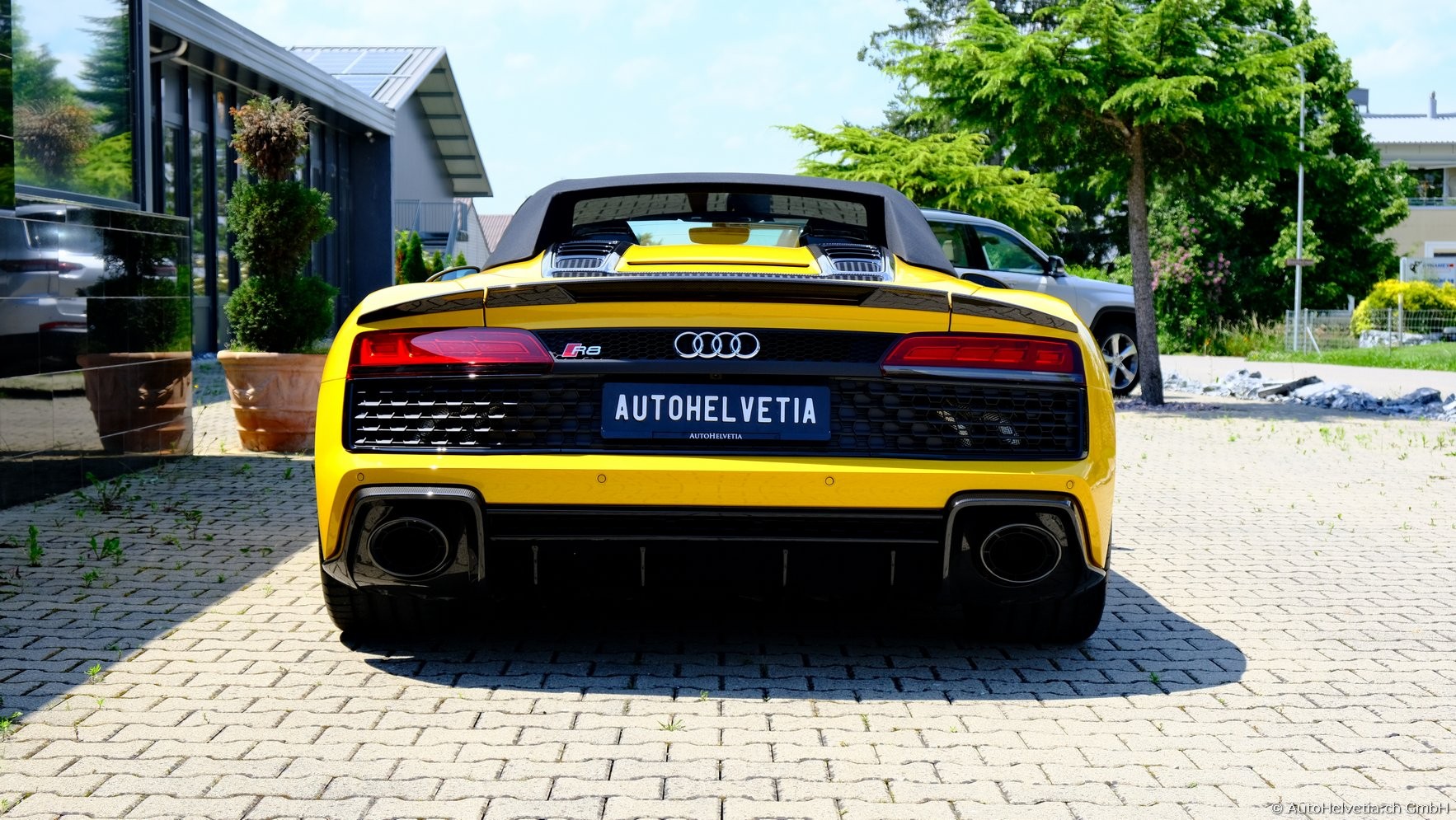 AUDI R8 Spyder performance S-Tronic-image-6