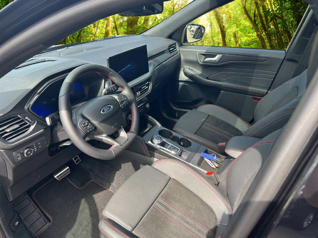 FORD Kuga 2.5 Plug-in Hybrid ST-Line X-image-5
