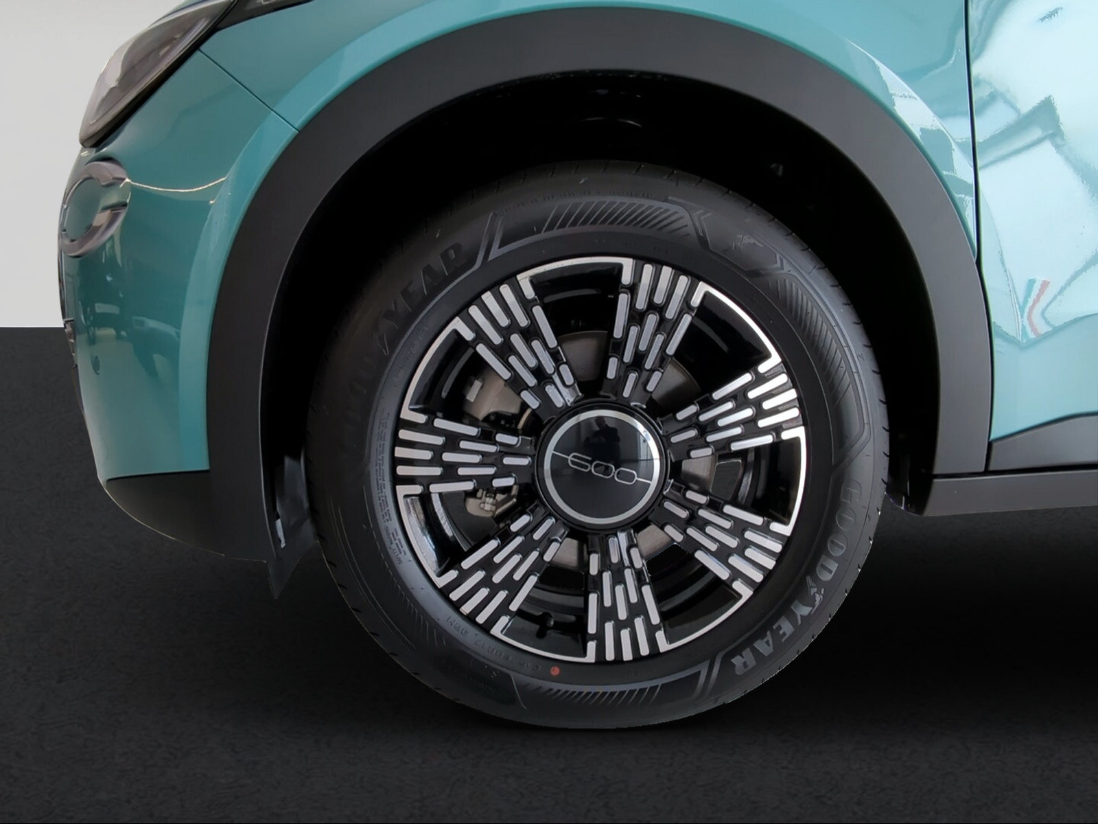 FIAT FIAT 600h MildHybrid Cult + Comfort + Winter + Style Paket-showroom-element-2