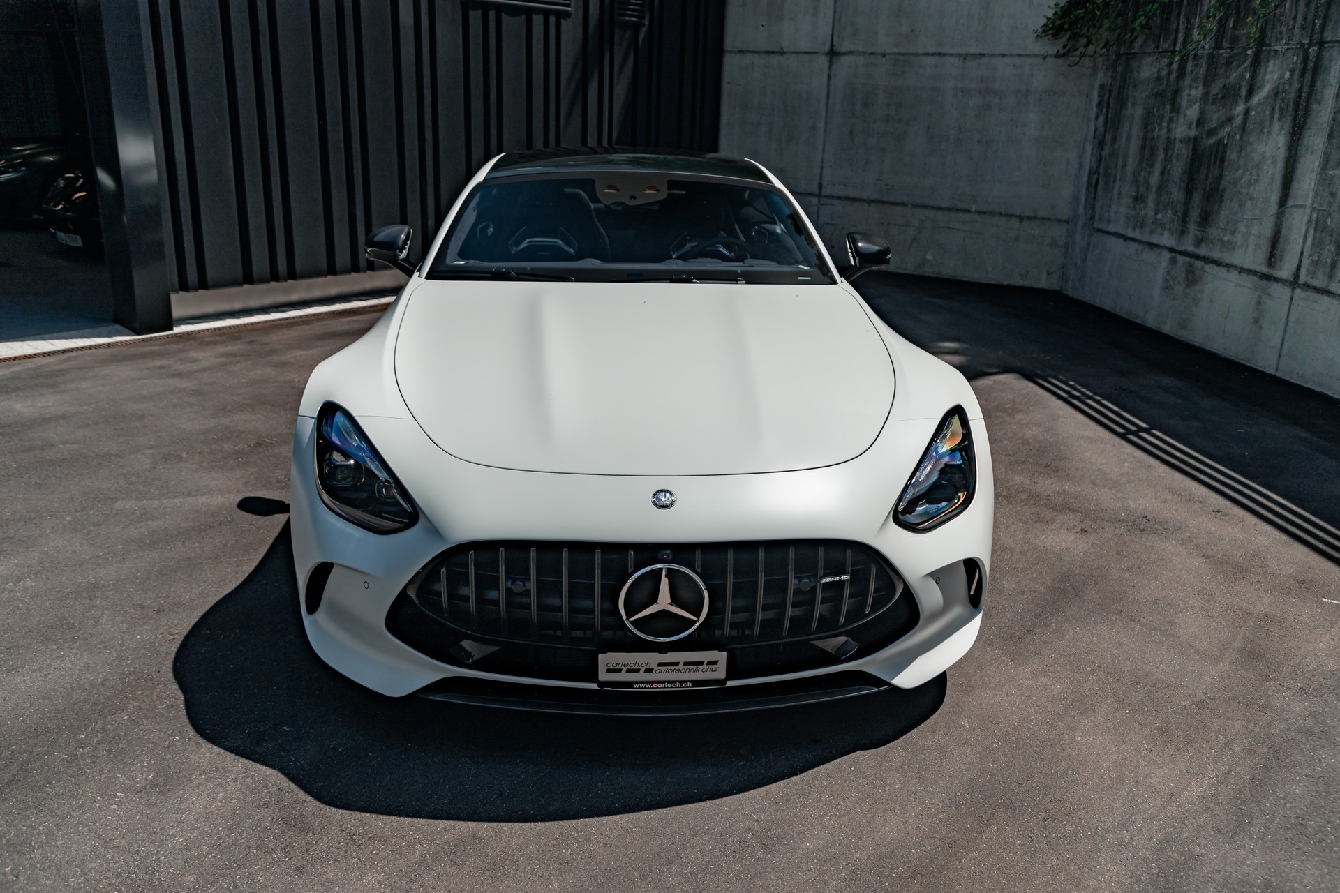 MERCEDES-BENZ AMG GT 63 4Matic+ Executive Edition-showroom-element-1