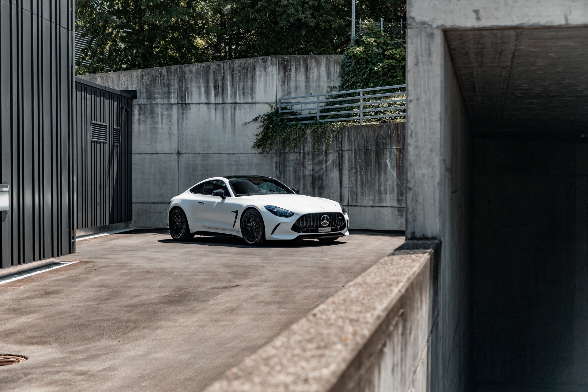 MERCEDES-BENZ AMG GT 63 4Matic+ Executive Edition-image-5