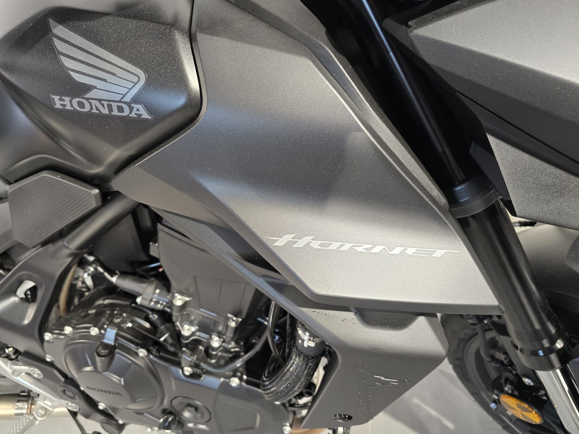 HONDA CB 750 Hornet-image-2