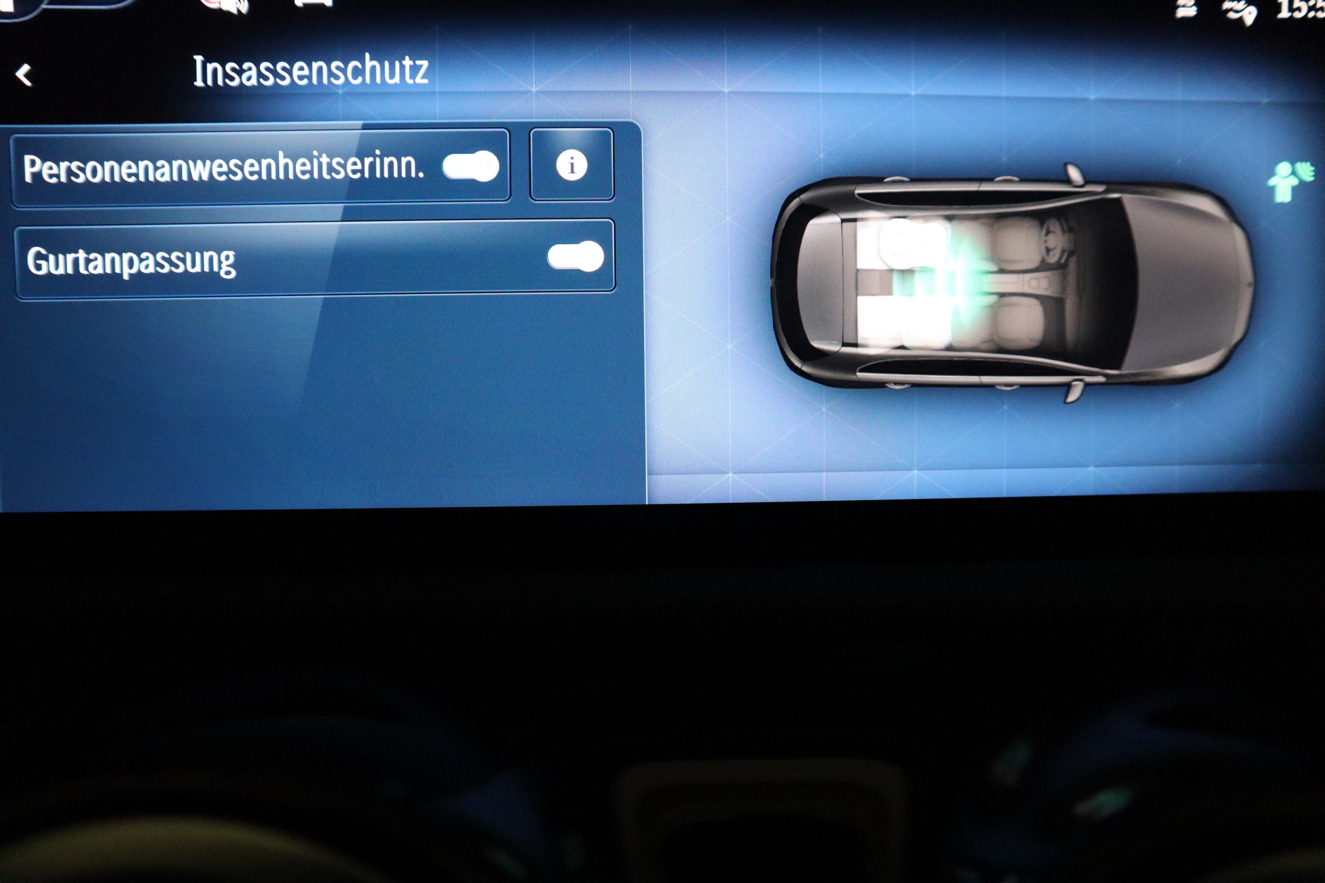 MERCEDES-BENZ A 180 AMG Line Night Star 7G-DCT-image-18