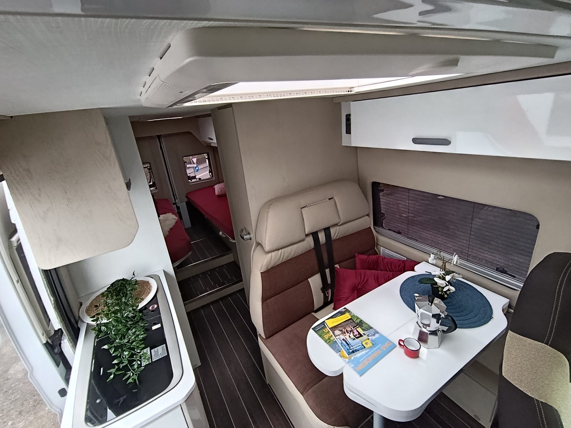 RIMOR Horus 195***Das "All-in-One"-Fahrzeug***Längsbett**Automat**4 Pers.**6.36m Länge**483Kg Nutzlast**-image-23