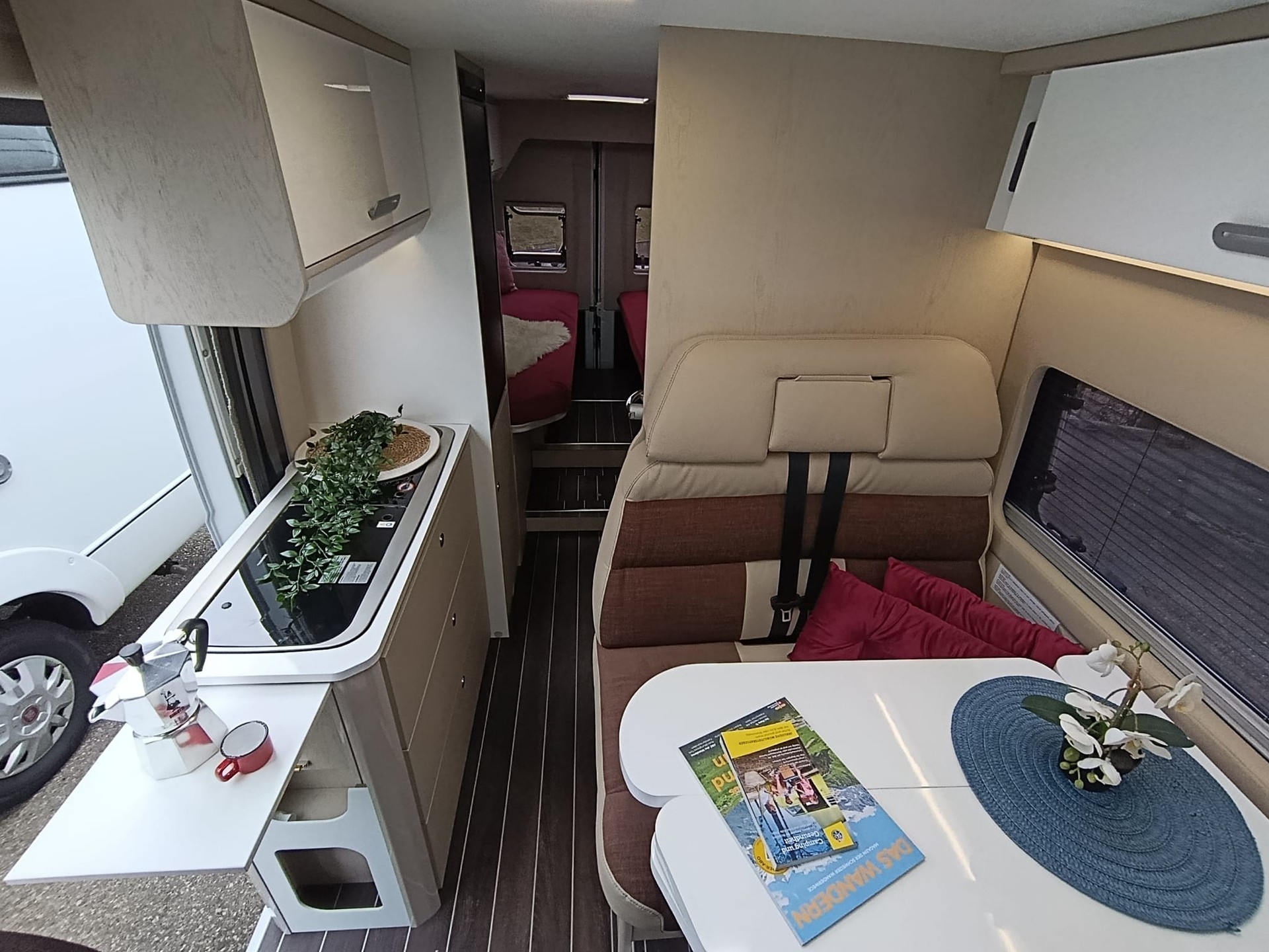 RIMOR Horus 195***Das "All-in-One"-Fahrzeug***Längsbett**Automat**4 Pers.**6.36m Länge**483Kg Nutzlast**-image-22